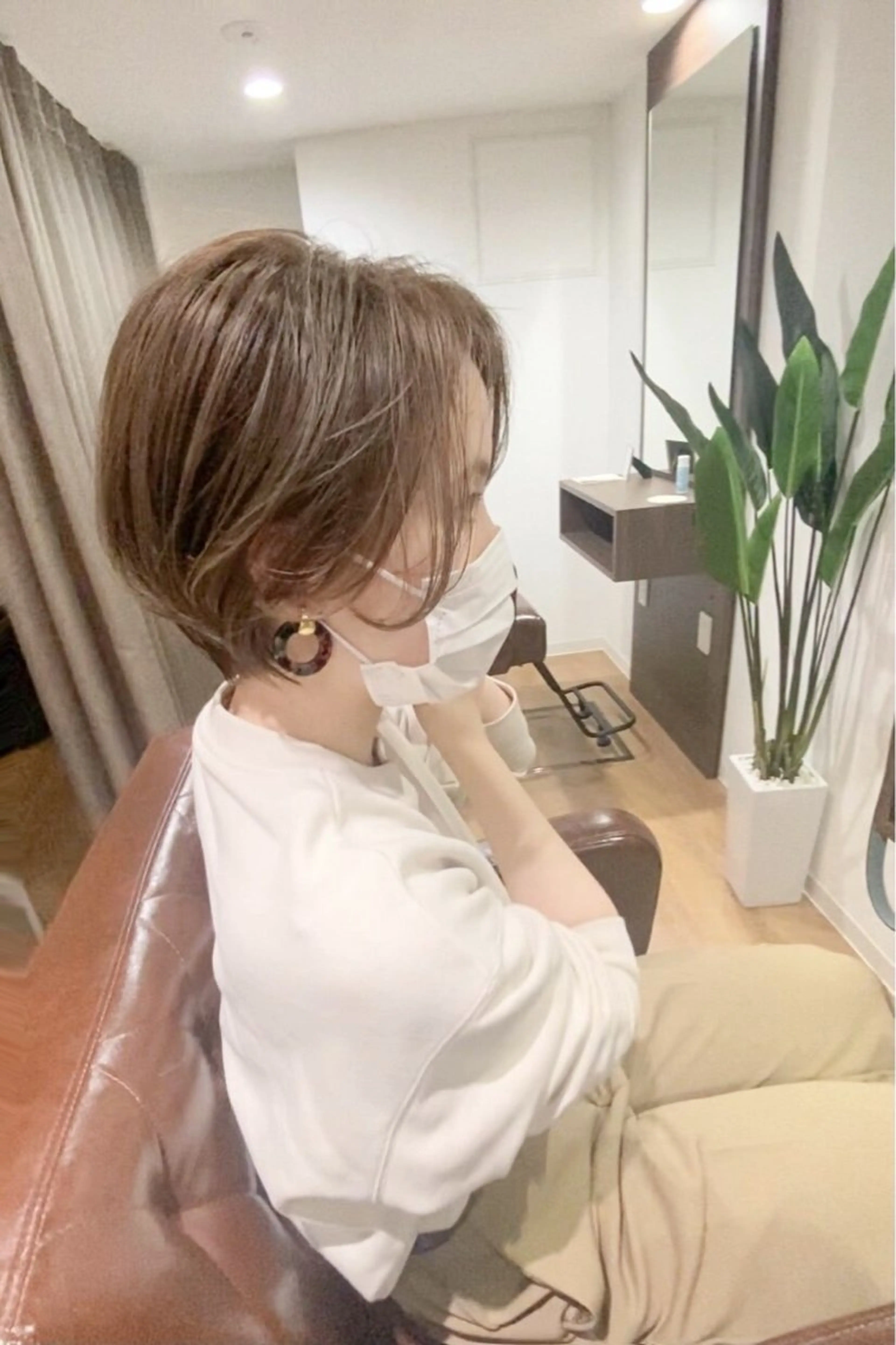 【パーマモデル】レディースショートヘアの写真