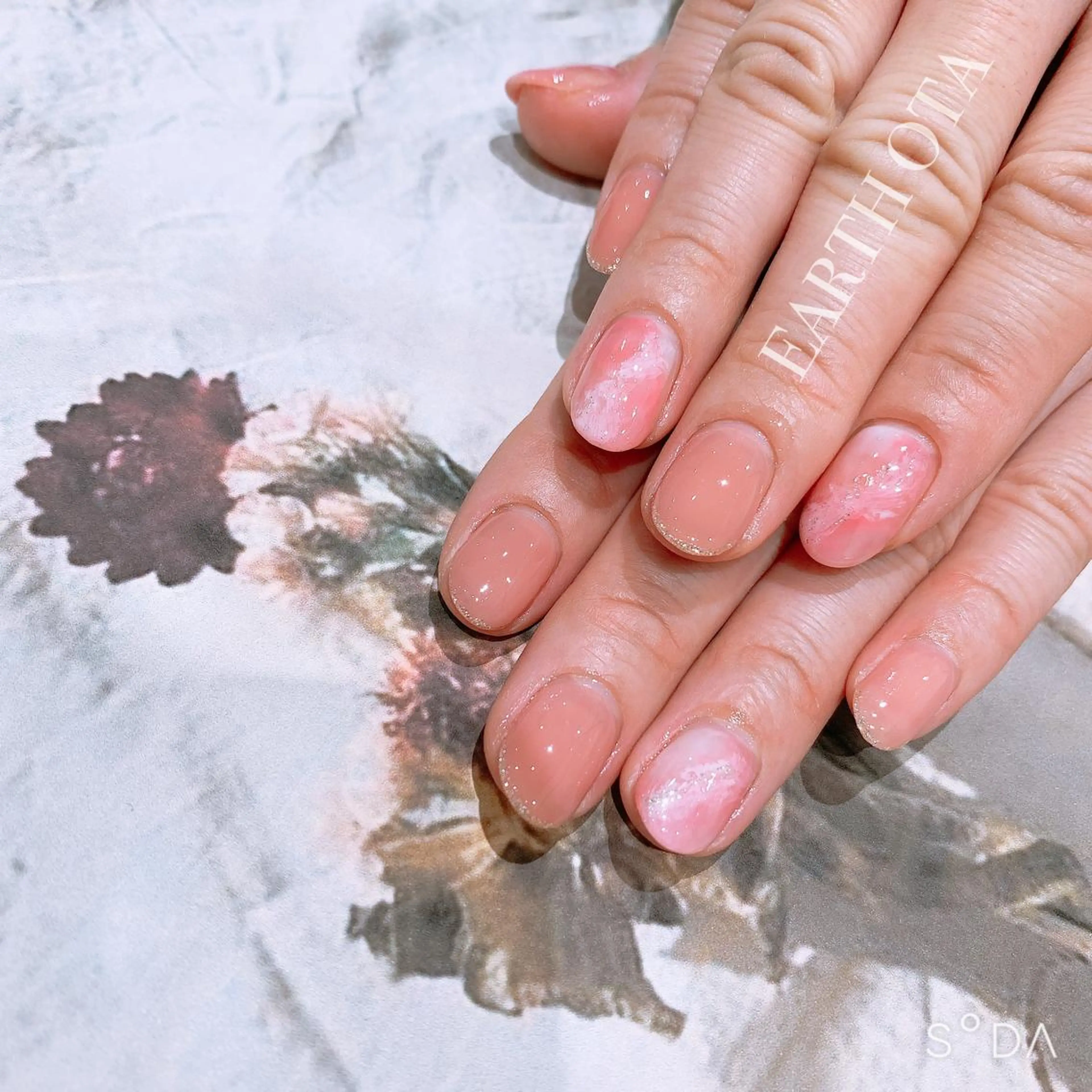 ネイル 大理石ネイル(マーブル) ピンク Rena colore'のネイルデザイン