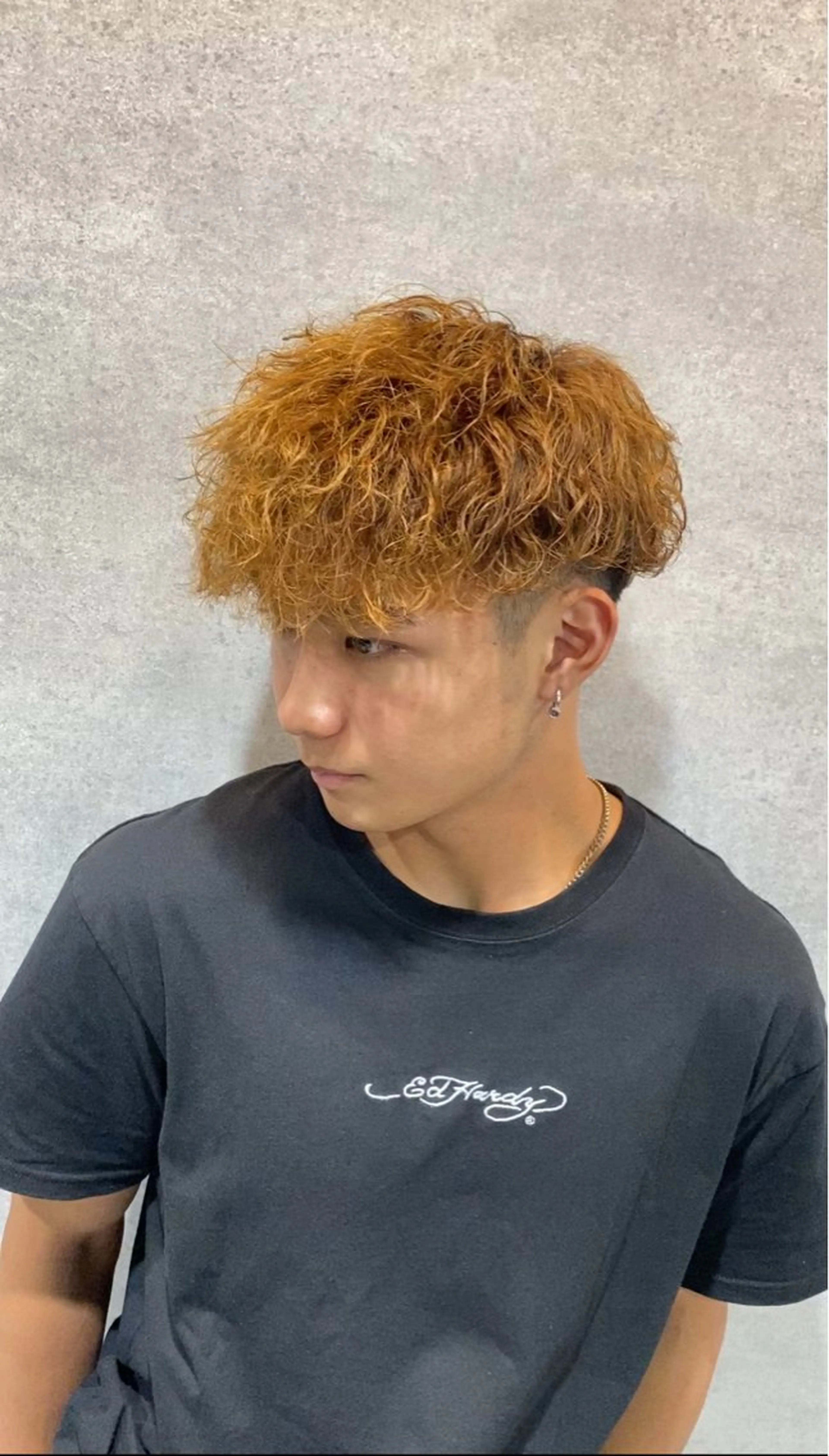 カラー ヘアカラー シャドウ/フェザー パーマメンズりつきのヘアスタイル