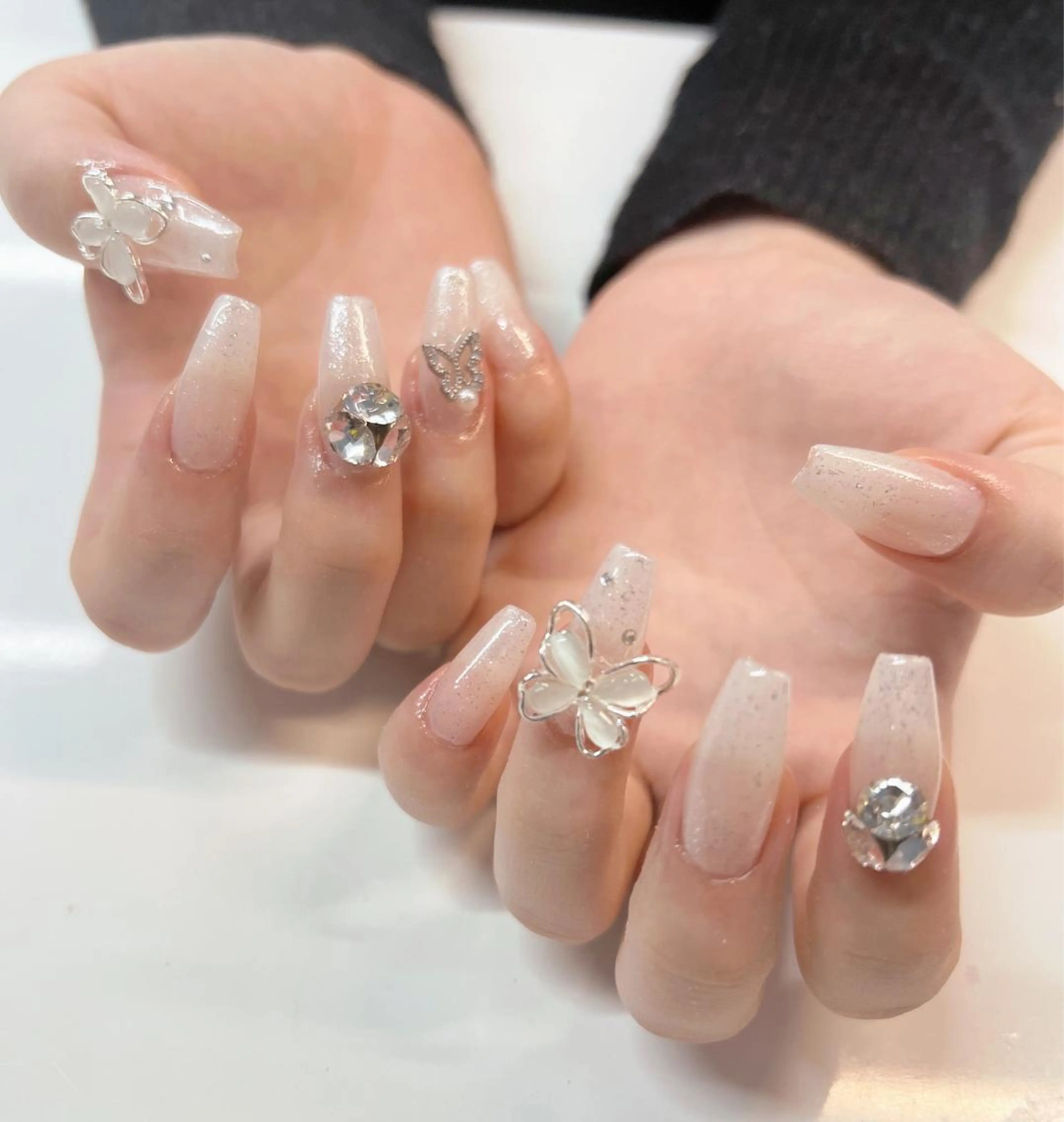 ネイル ハンドネイル Nail Salon L'arc所属・💊大阪/心斎橋 moni🧠のネイルデザイン