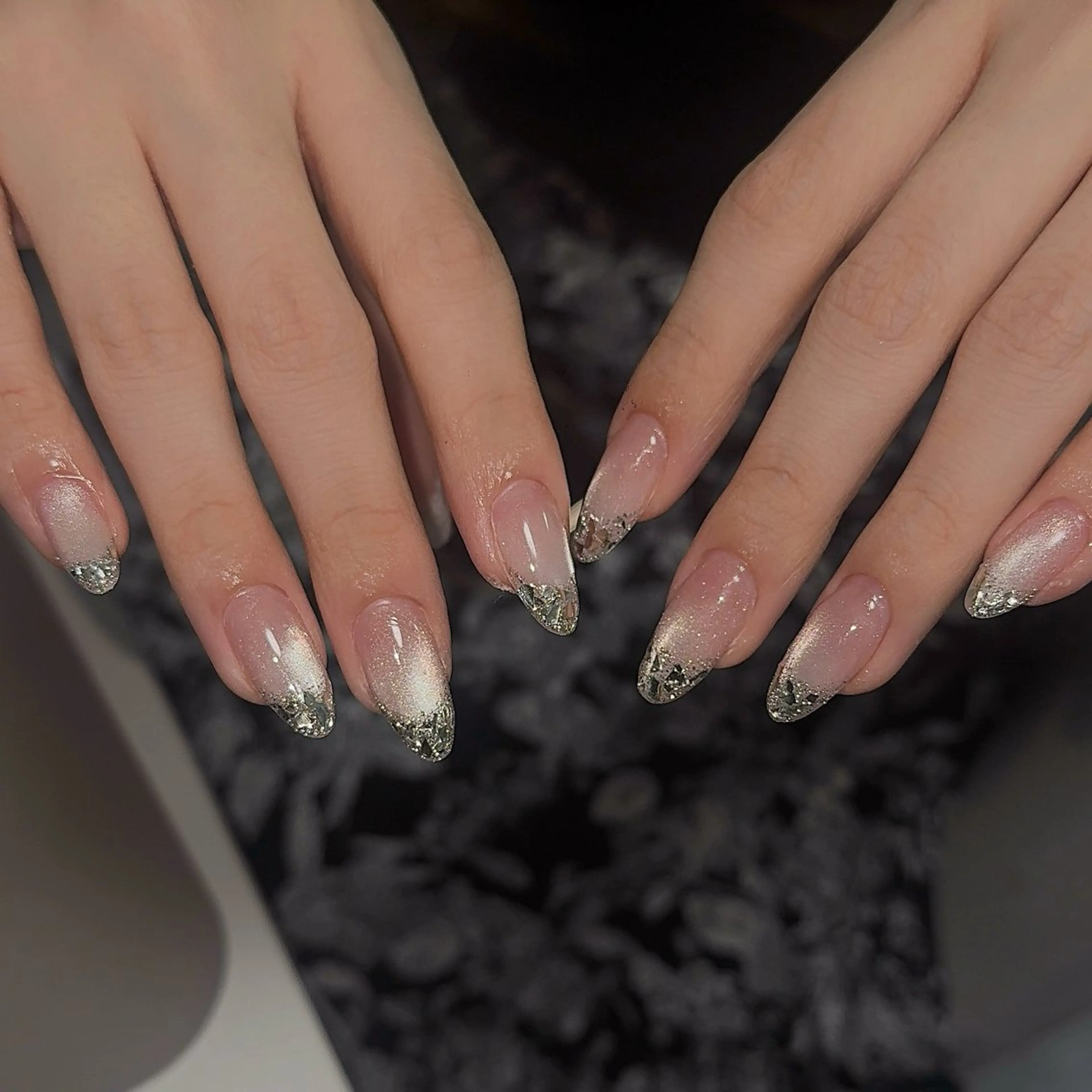 ネイル チークネイル フレンチネイル ガラスフレンチ グラデーション キラキラネイル ハンドネイル LilyLala Nailsalonのネイルデザイン