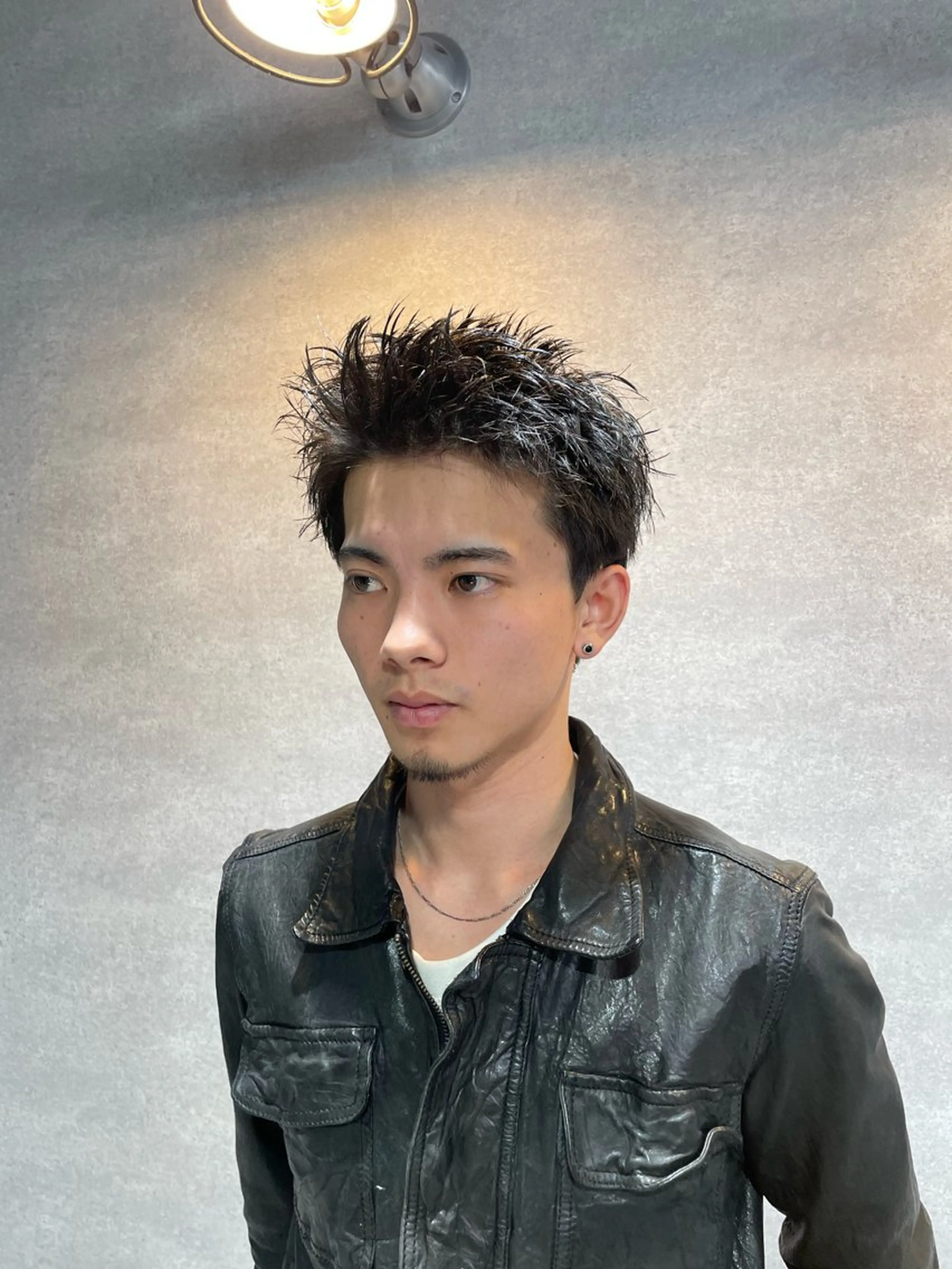 ショート メンズ スパイキーショート ショートヘア カット 垢抜けハイトーン☀／ 笑顔の美容師／しゅんのヘアスタイル