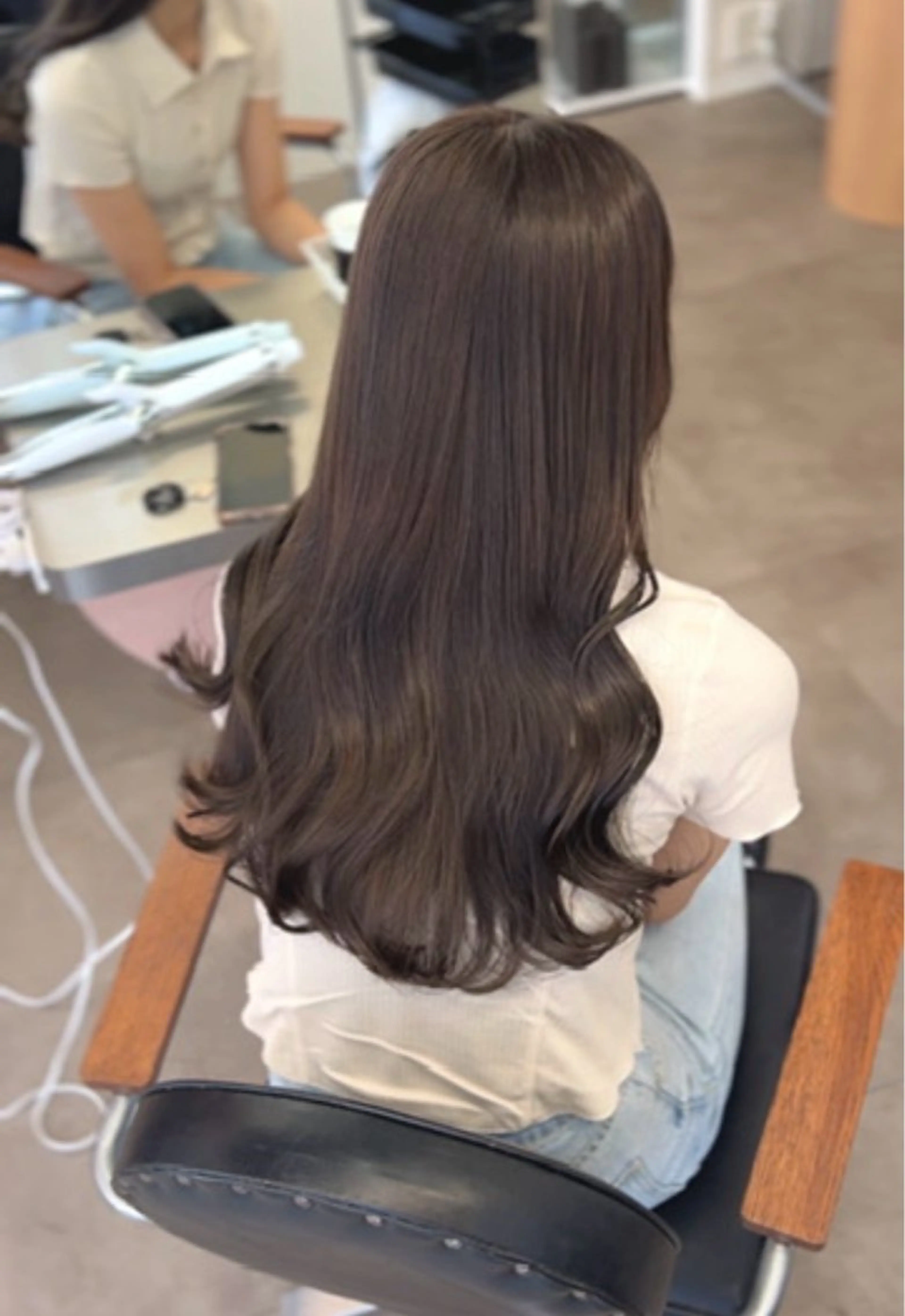 ロング カラー ベージュカラー ブリーチ ブリーチなしカラー 学生 トリートメント ヘアカラー 梅田/ベージュ／ 艶カラー／三宅空翔のヘアスタイル