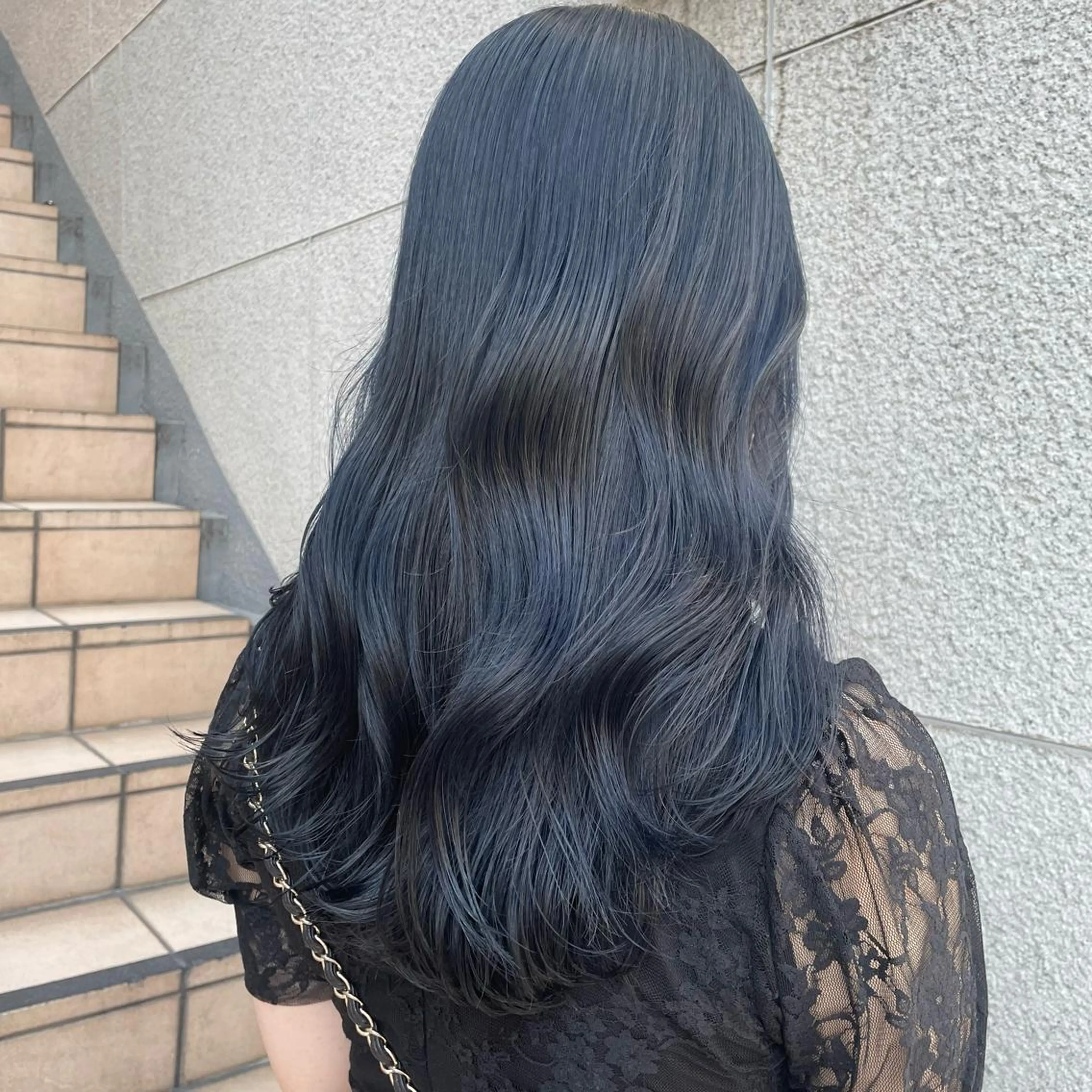 🍊ブリーチ無しカラー🍊〻また明るくしたい人必見〻つやつやブルーブラック＋トリートメントの写真