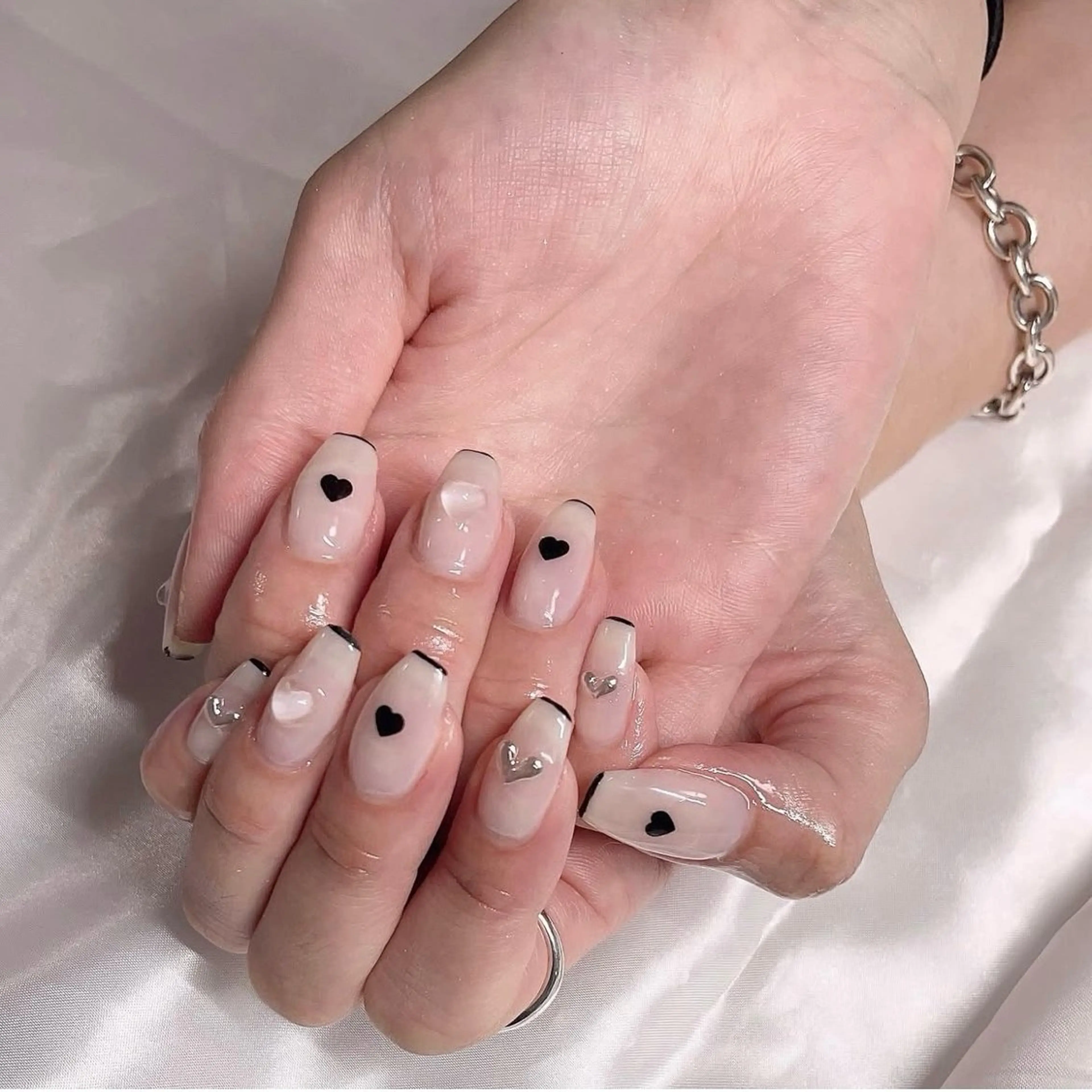 ネイル フレンチネイル ハート D'accord〜ダコード〜所属・D'accord Megumiのネイルデザイン