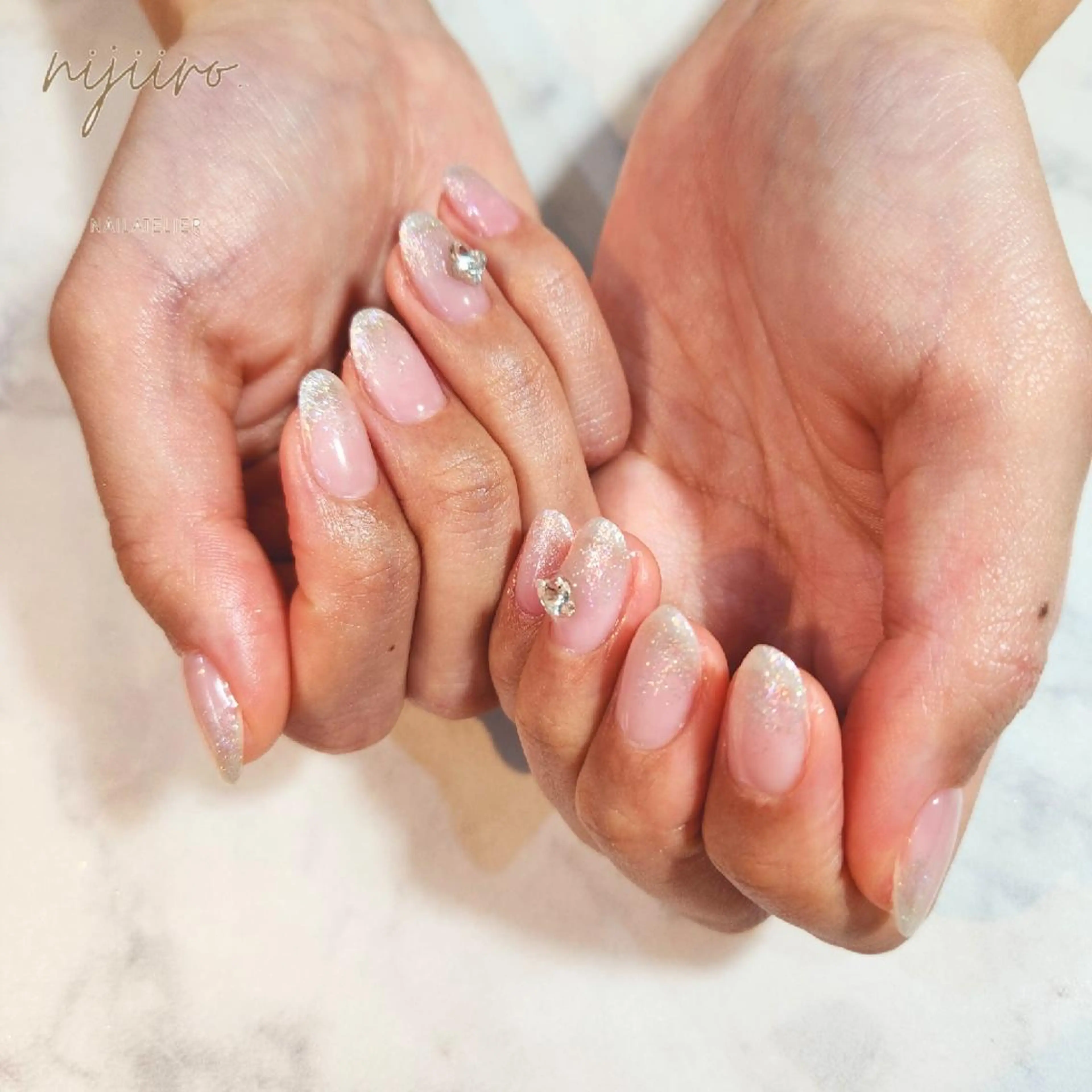 ネイル ハンドネイル nailatelier nijiiro.所属・nijiiro🌈 サトウのネイルデザイン