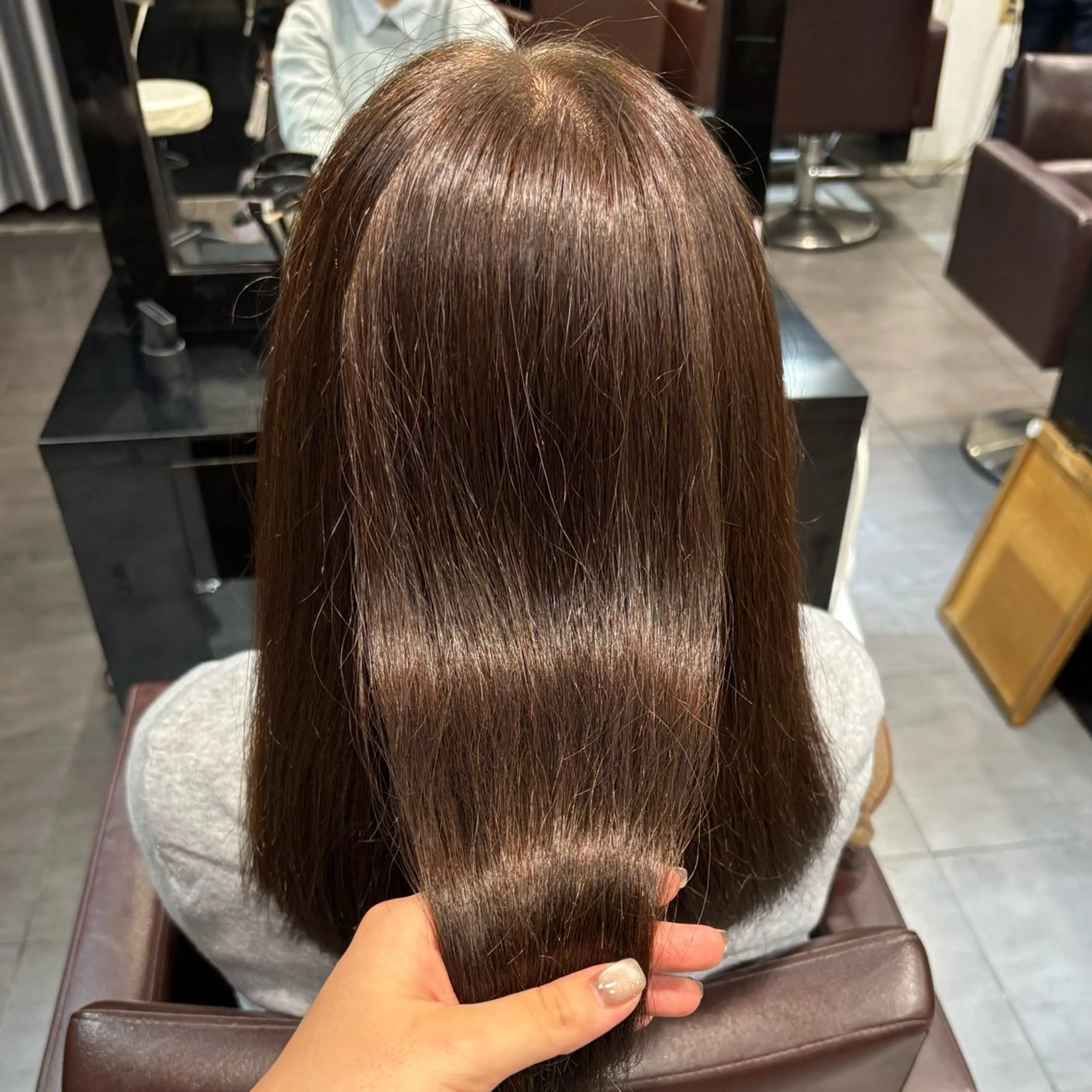 セミロング ヘアカラー 🫧オリーブカラー/ 小冬🎀のヘアスタイル