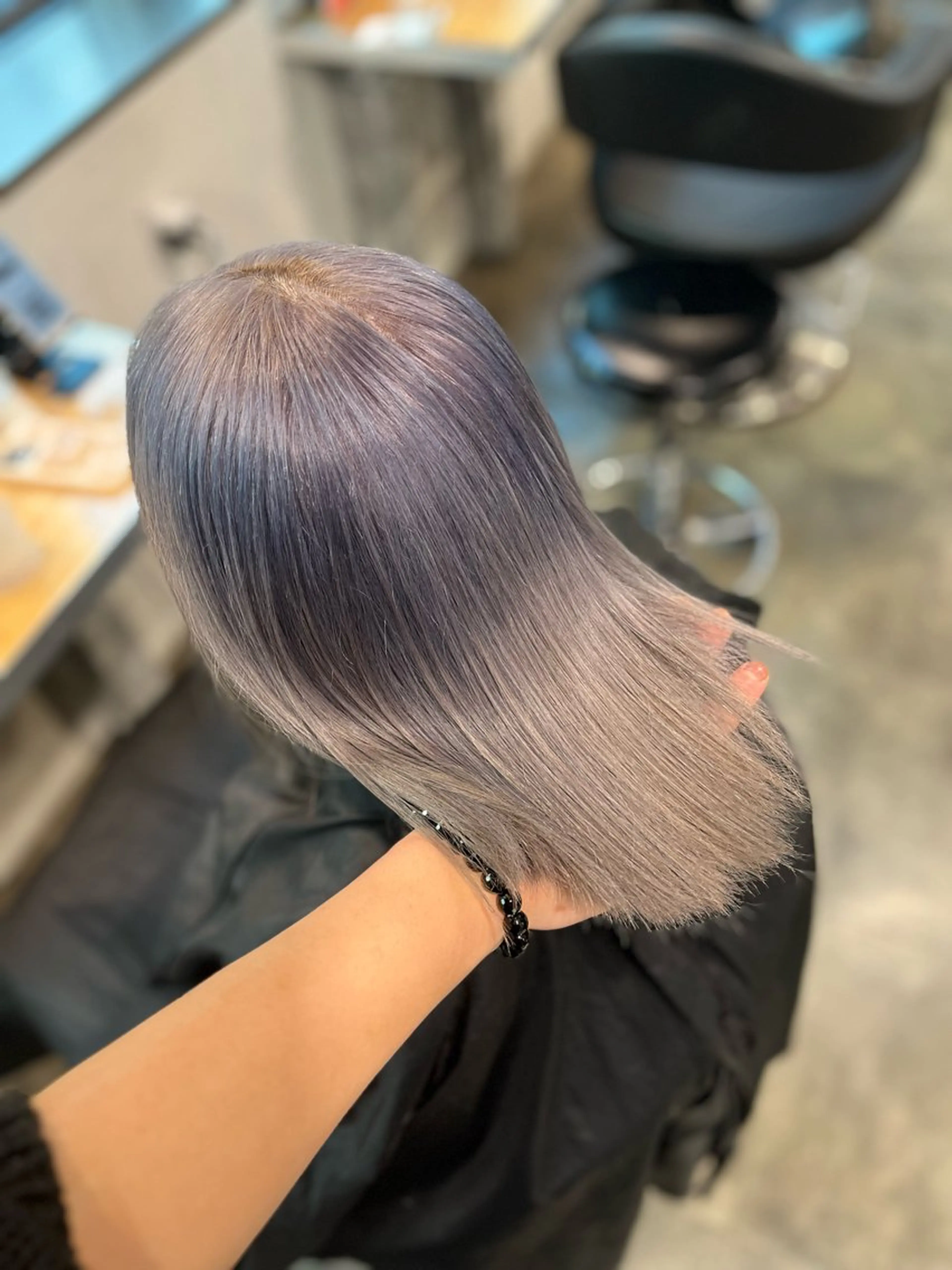 カラー ヘアカラー トリートメント ハイトーンカラー 🦄レイヤーカットのヘアスタイル