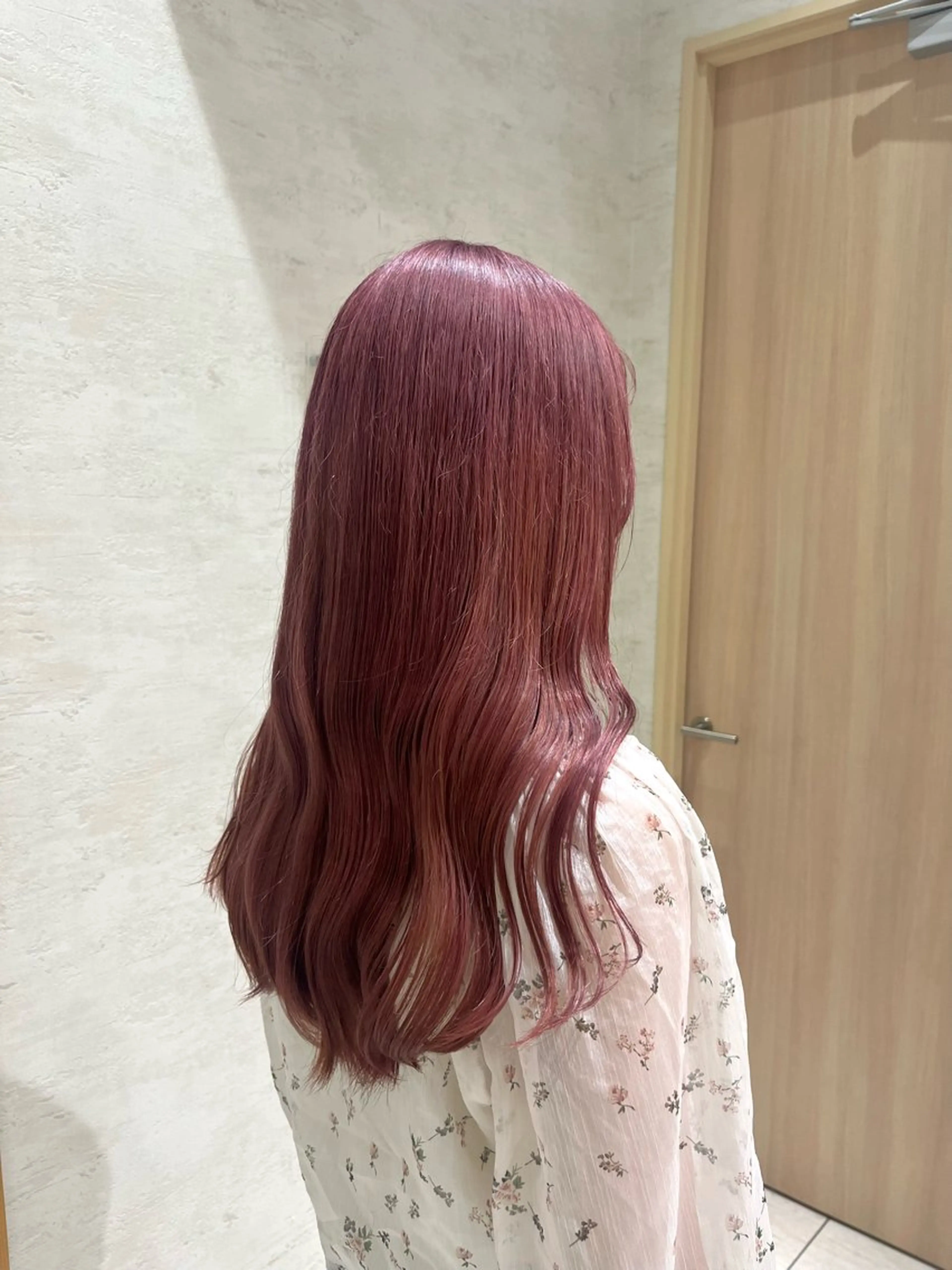 ロング カラー miku/ 透明感カラーのヘアスタイル