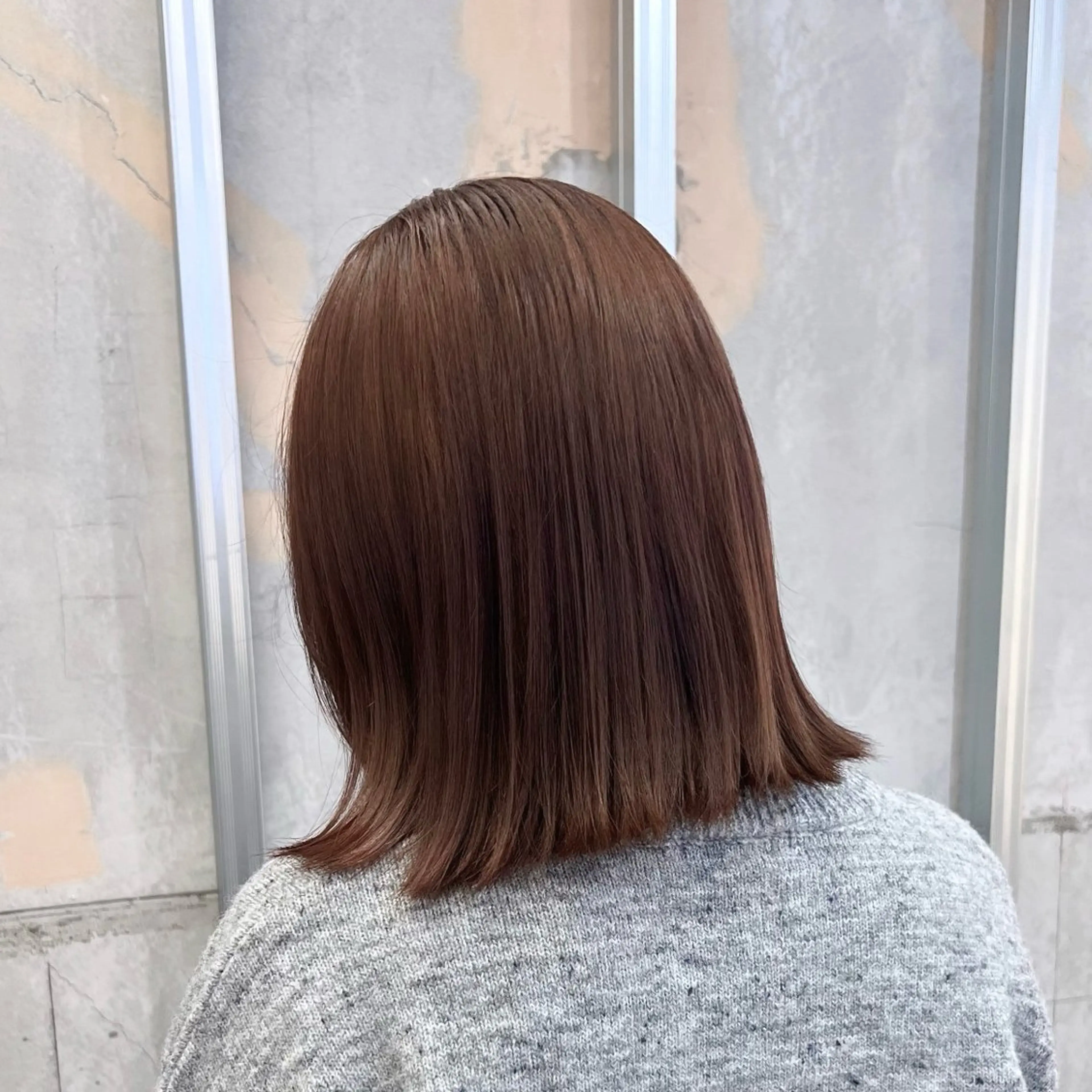 セミロング カラー パーマ アッシュ アッシュグレー アッシュグレージュ ベージュカラー 黒髪 ブリーチなし/ ベージュ/akiraのヘアスタイル