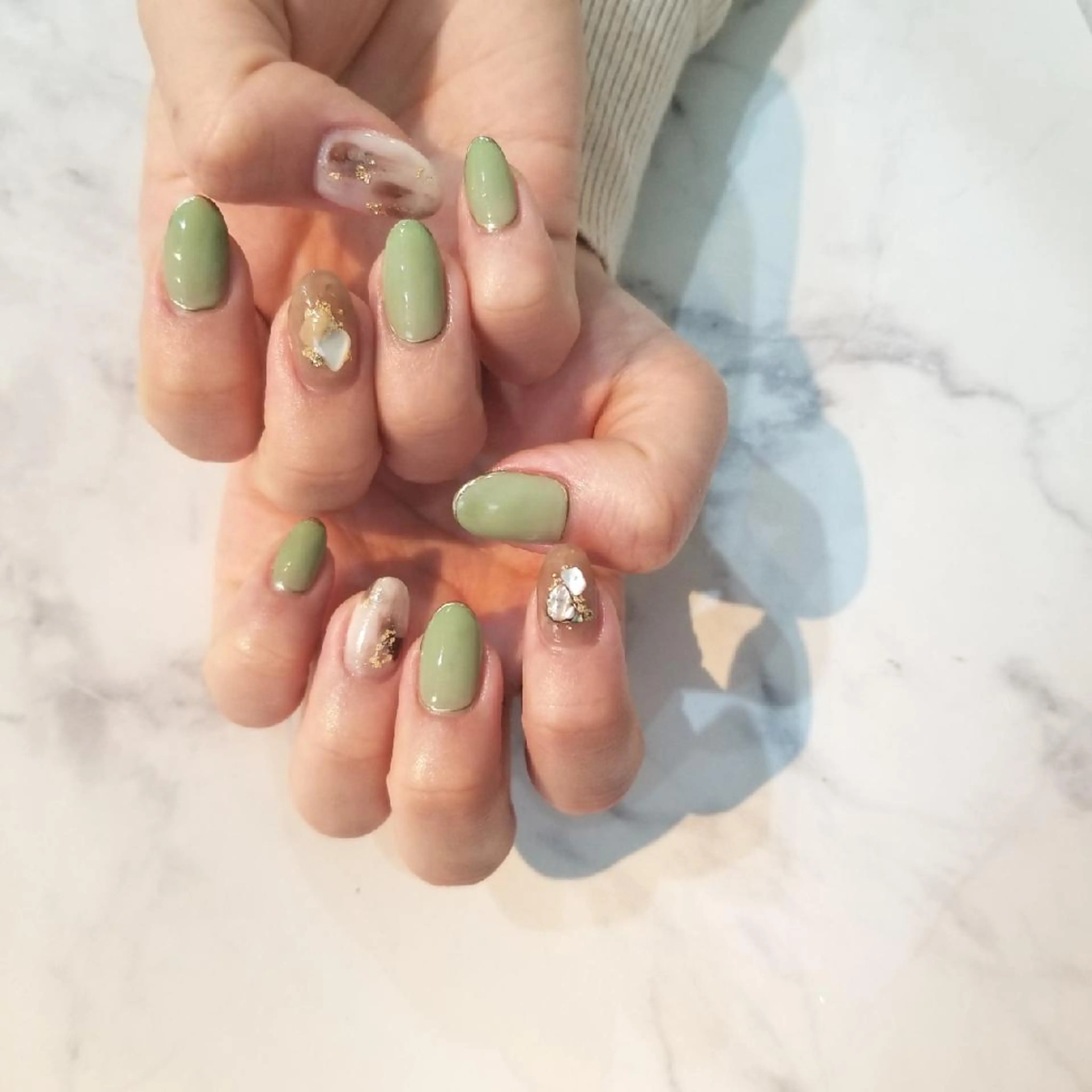 ネイル ニュアンスネイル ピスタチオネイル ハンドネイル nailatelier nijiiro.所属・nijiiro🌈 サトウのネイルデザイン