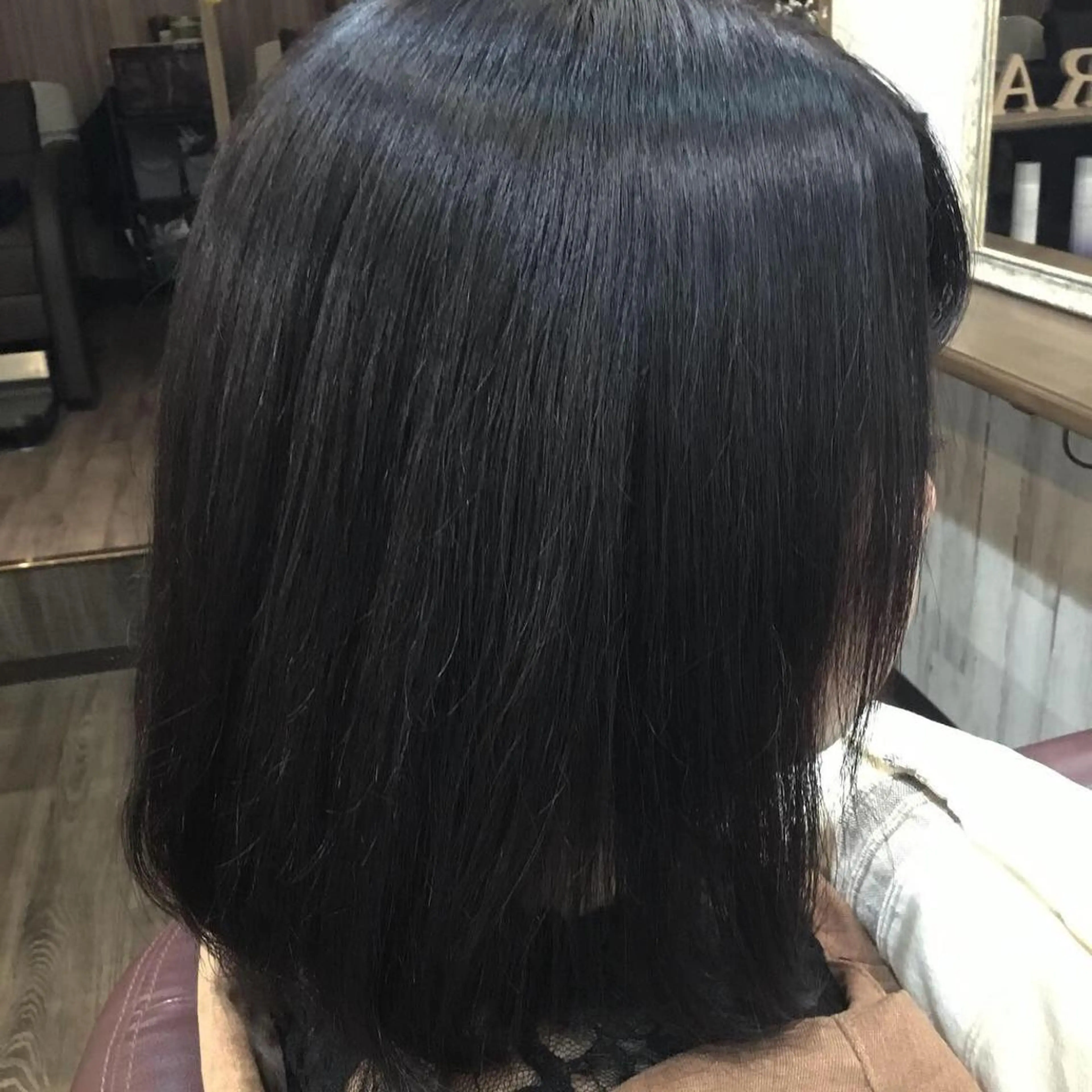 ミディアム カラー パーマ embrace エンブレイスのヘアスタイル