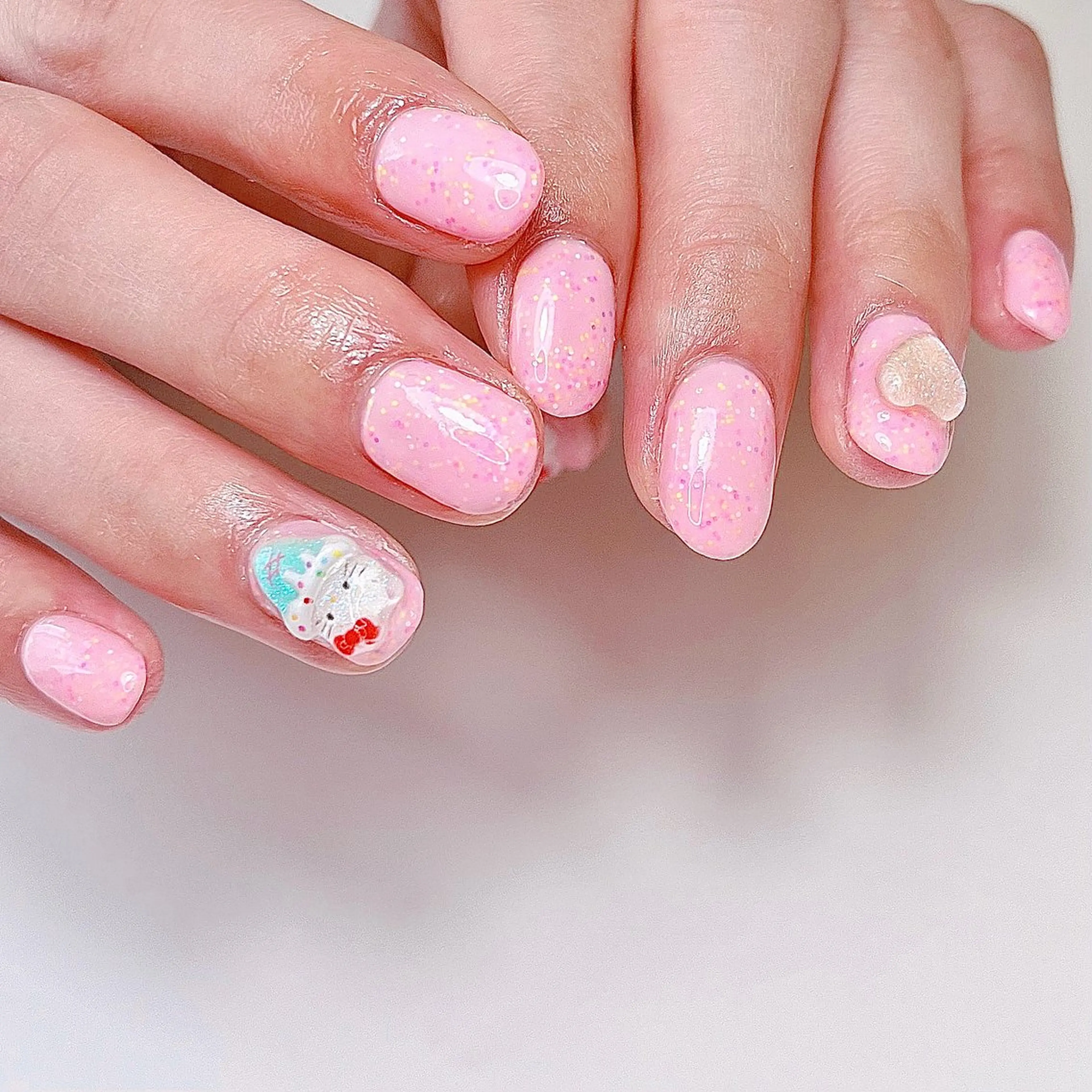 ネイル ハンドネイル いちごパフェ ゆいのネイルデザイン