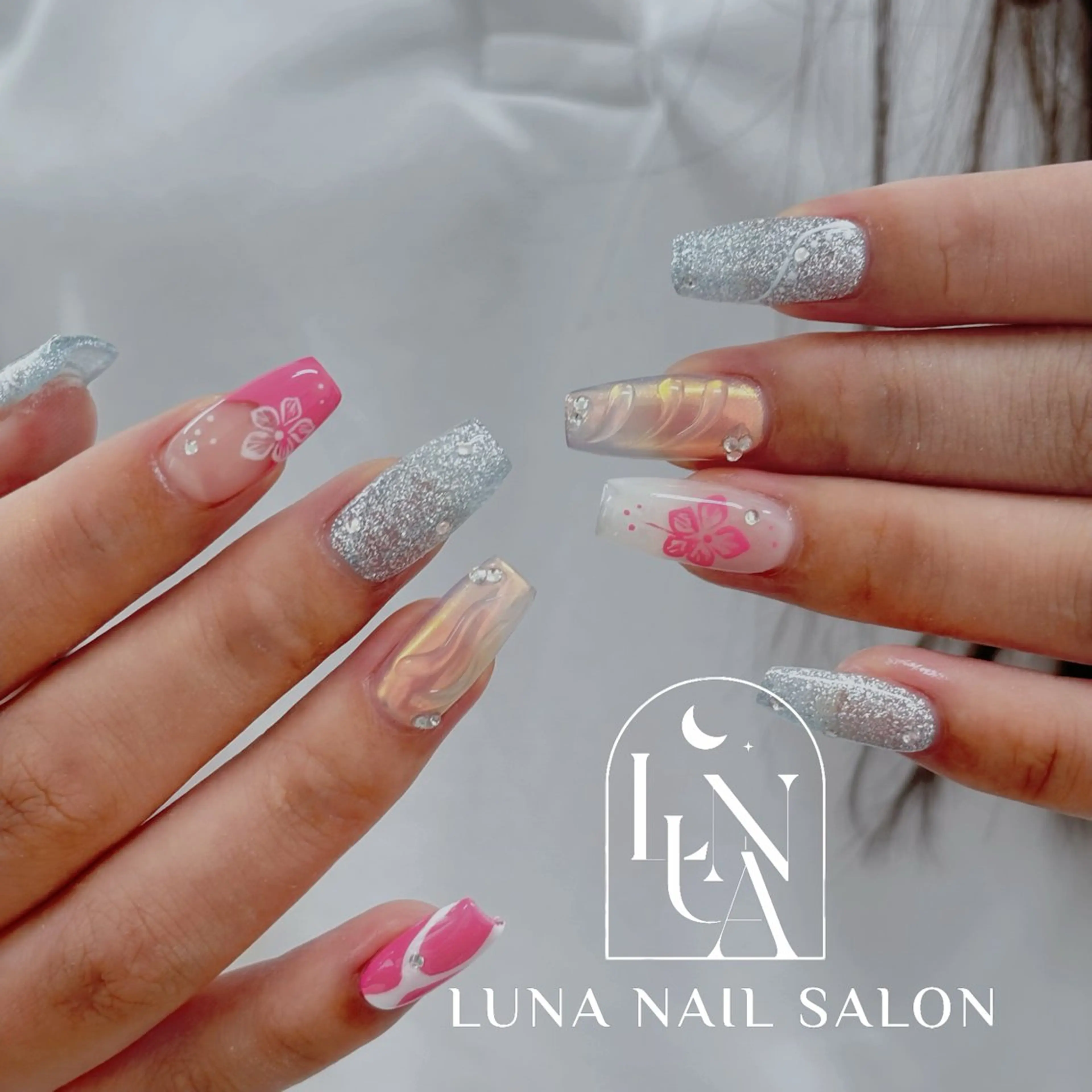 ネイル ハンドネイル ハンドケア LUNA Nail salon💕のネイルデザイン