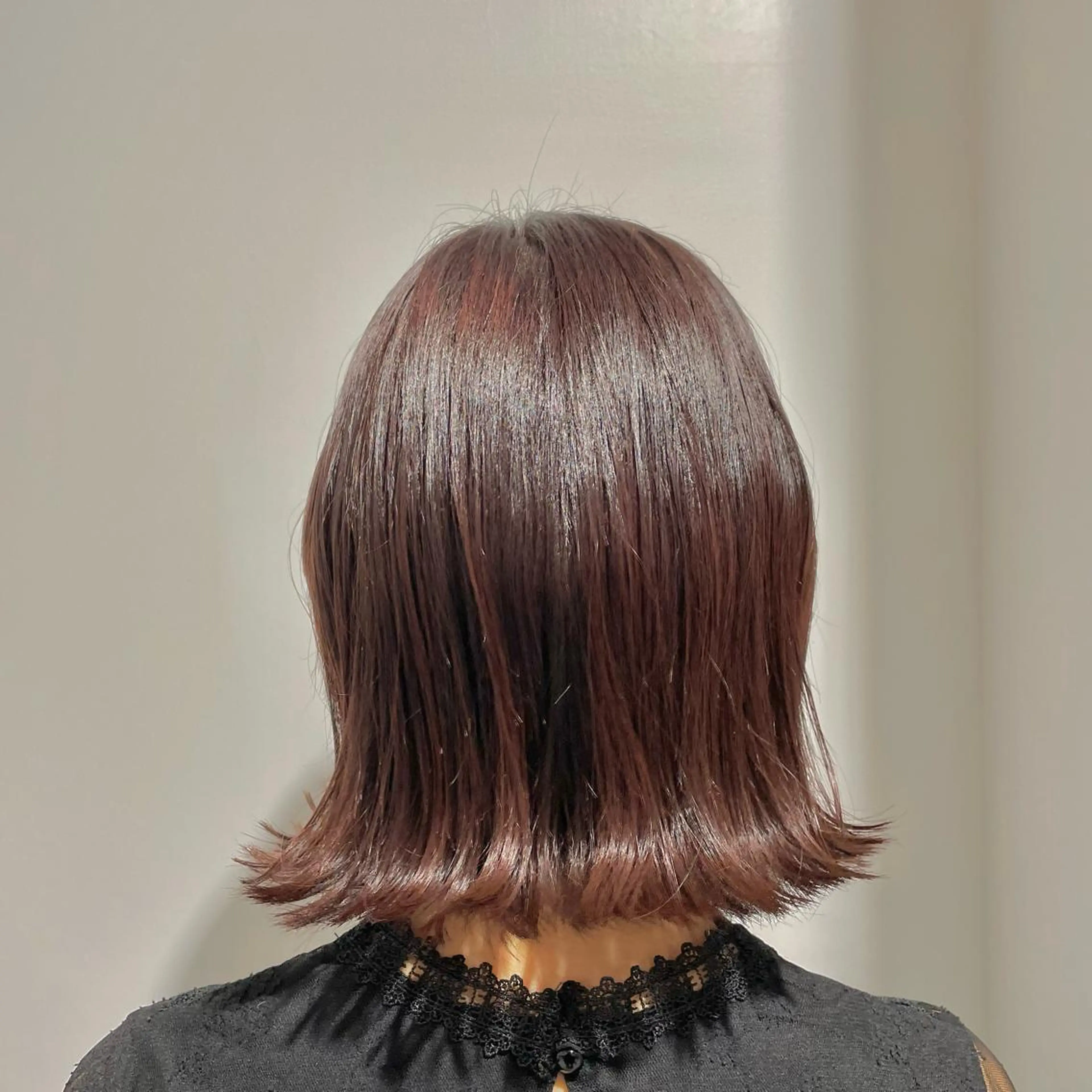 ショート カラー あずま みゆのヘアスタイル