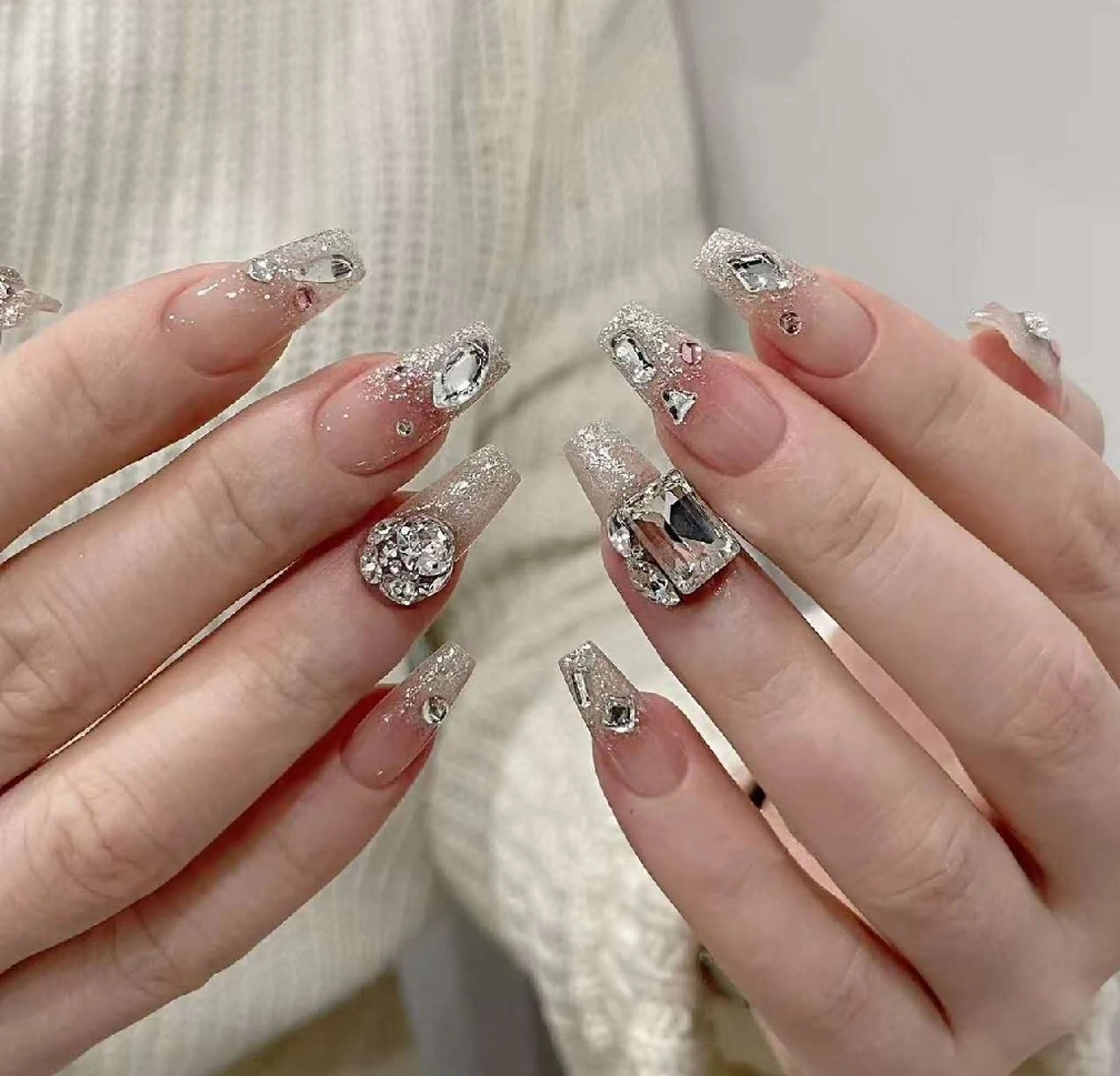 ネイル フラワーネイル フレンチネイル ジェルネイル ガラスフレンチ ハート ハンドネイル Oomiya 服部のネイルデザイン