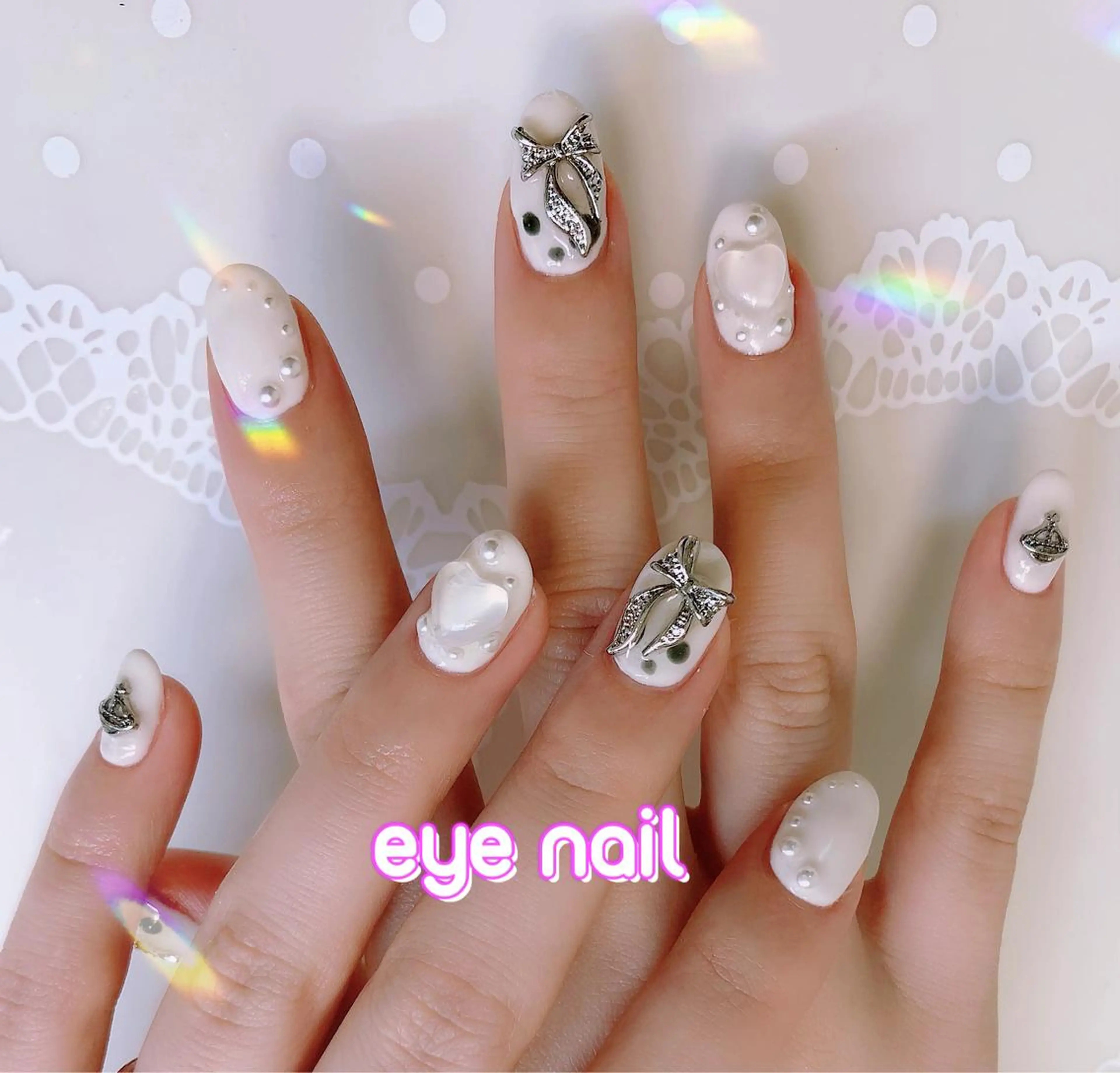 ネイル ハート ぷっくりネイル ストーンネイル ハンドネイル Eye nailのネイルデザイン