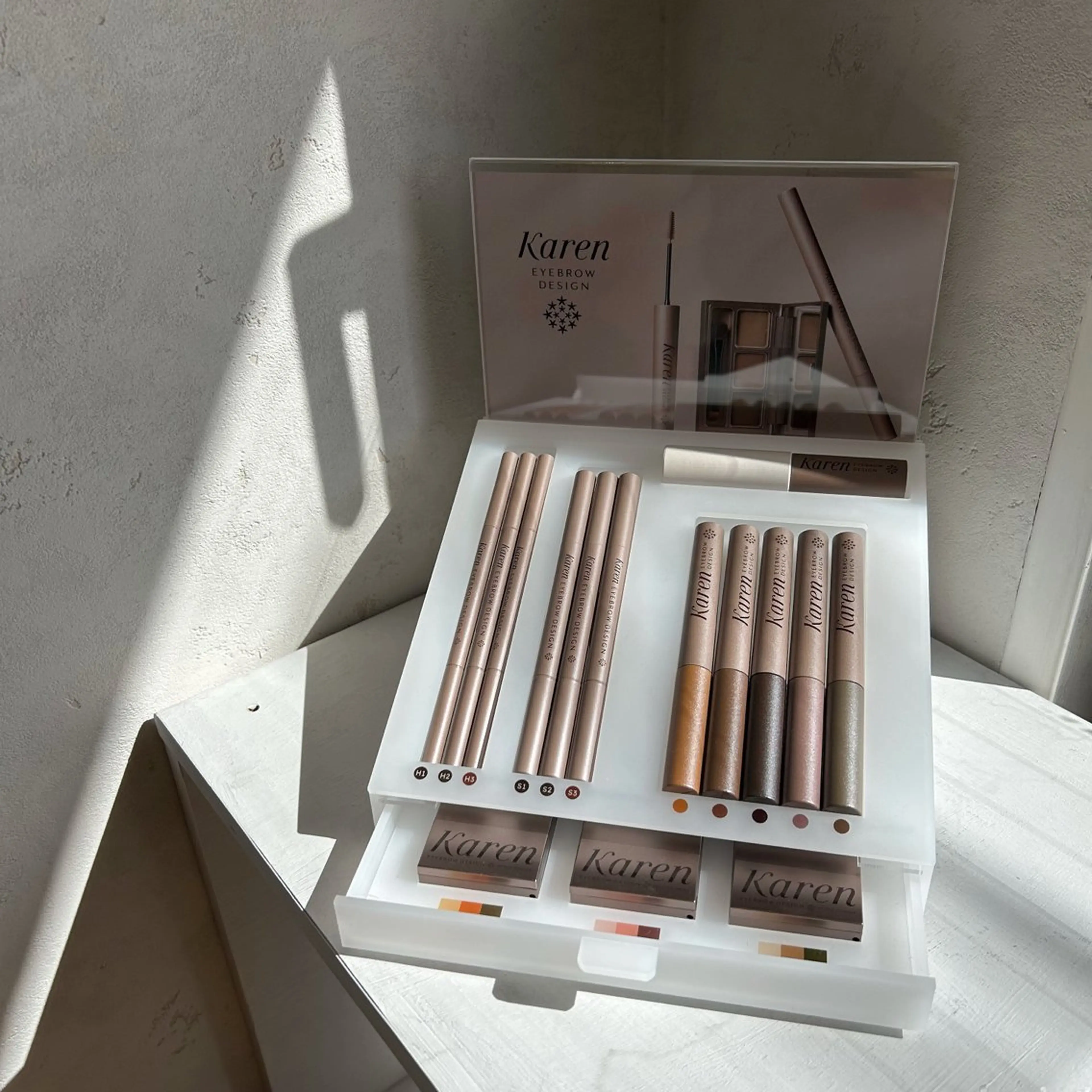 アイブロウ LuLu / まつパ 🥀akaneのマツエク・マツパデザイン