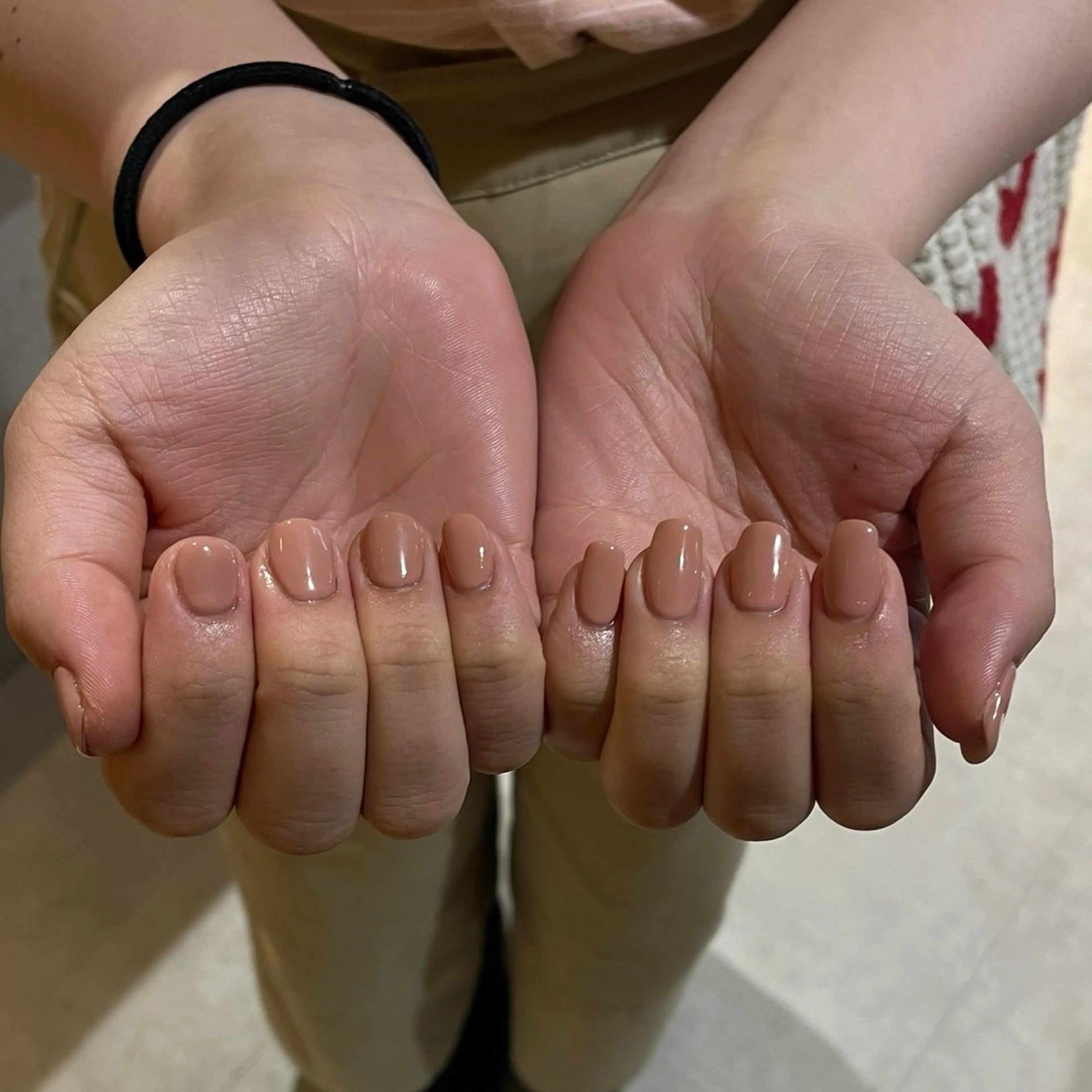 ネイル ハンドネイル 𝑟𝑖𝑠𝑎 🕯‎🤍のネイルデザイン