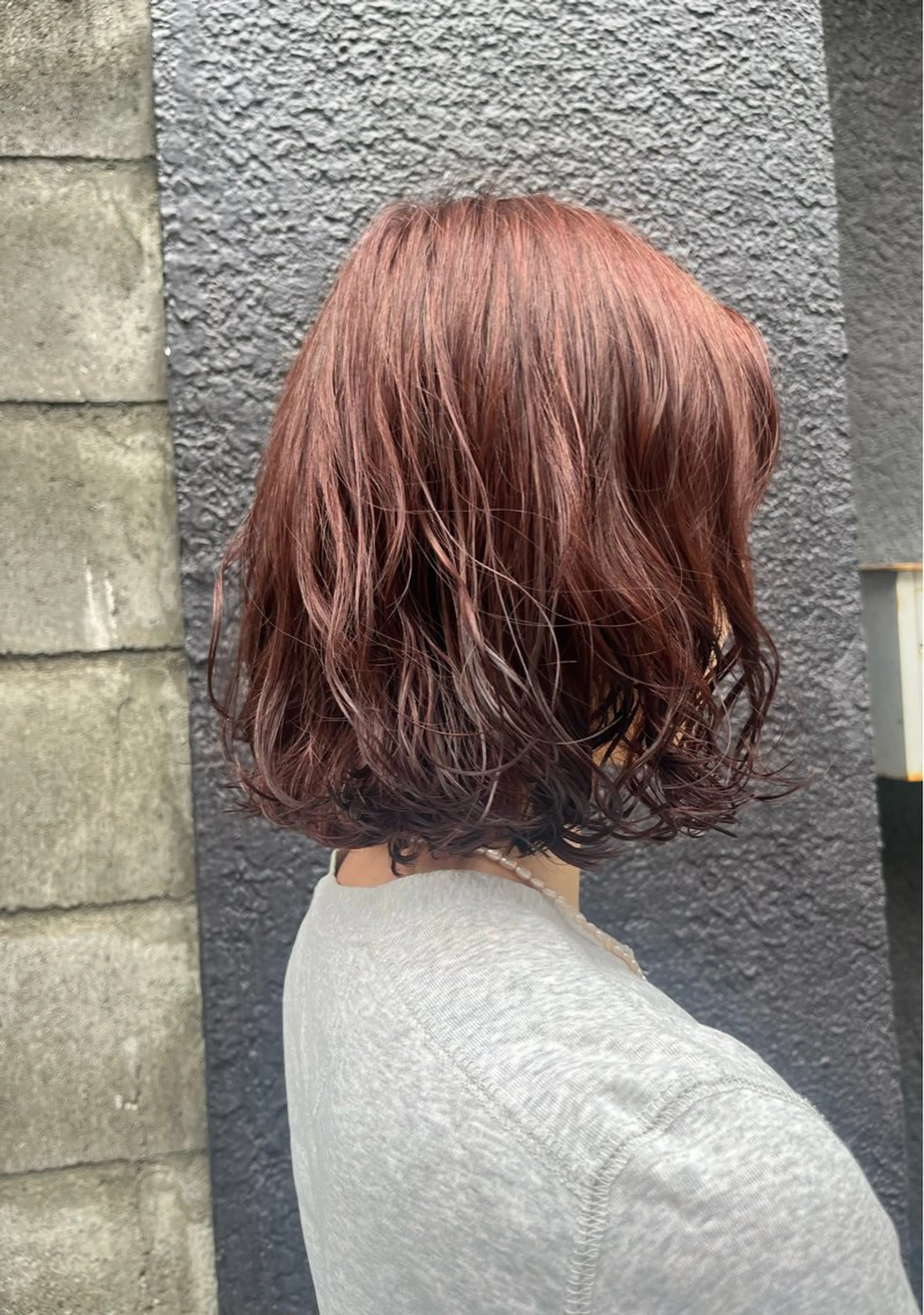 ショート ヘアカラー 東村 桃花のヘアスタイル