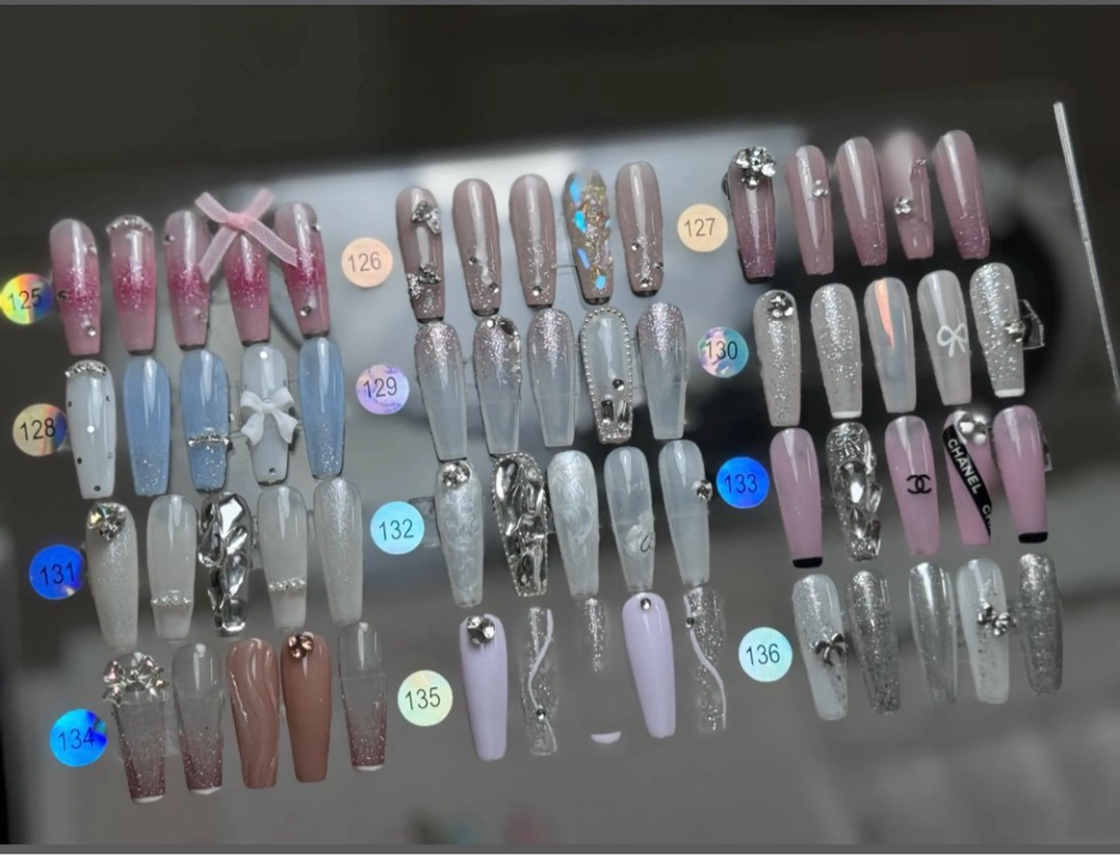 ネイル ハンドネイル Maggie nailクロのネイルデザイン