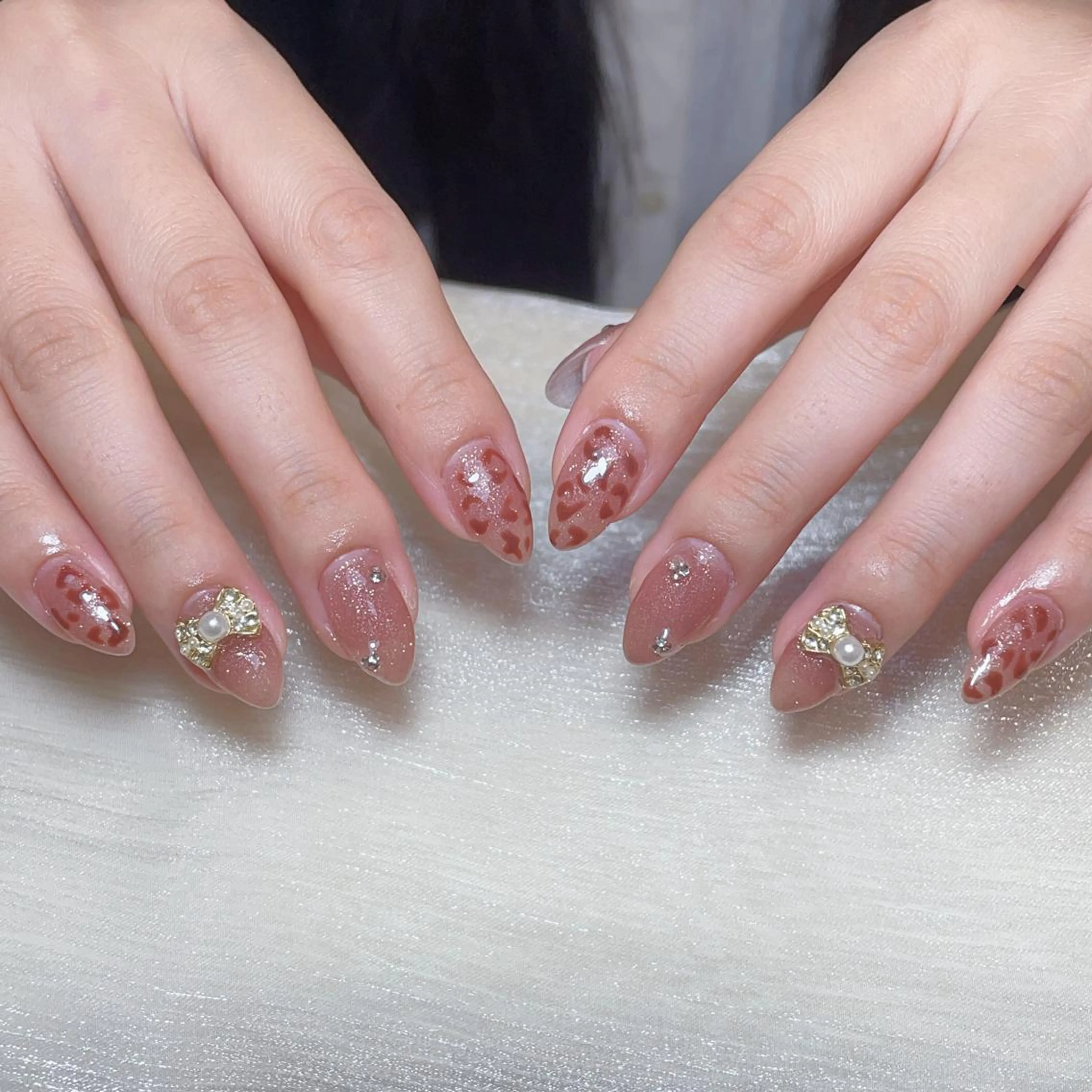 ネイル アートネイル オーロラネイル ガーリー キラキラネイル 韓国ネイル ハンドネイル DIAMOND NAILMANAMIのネイルデザイン