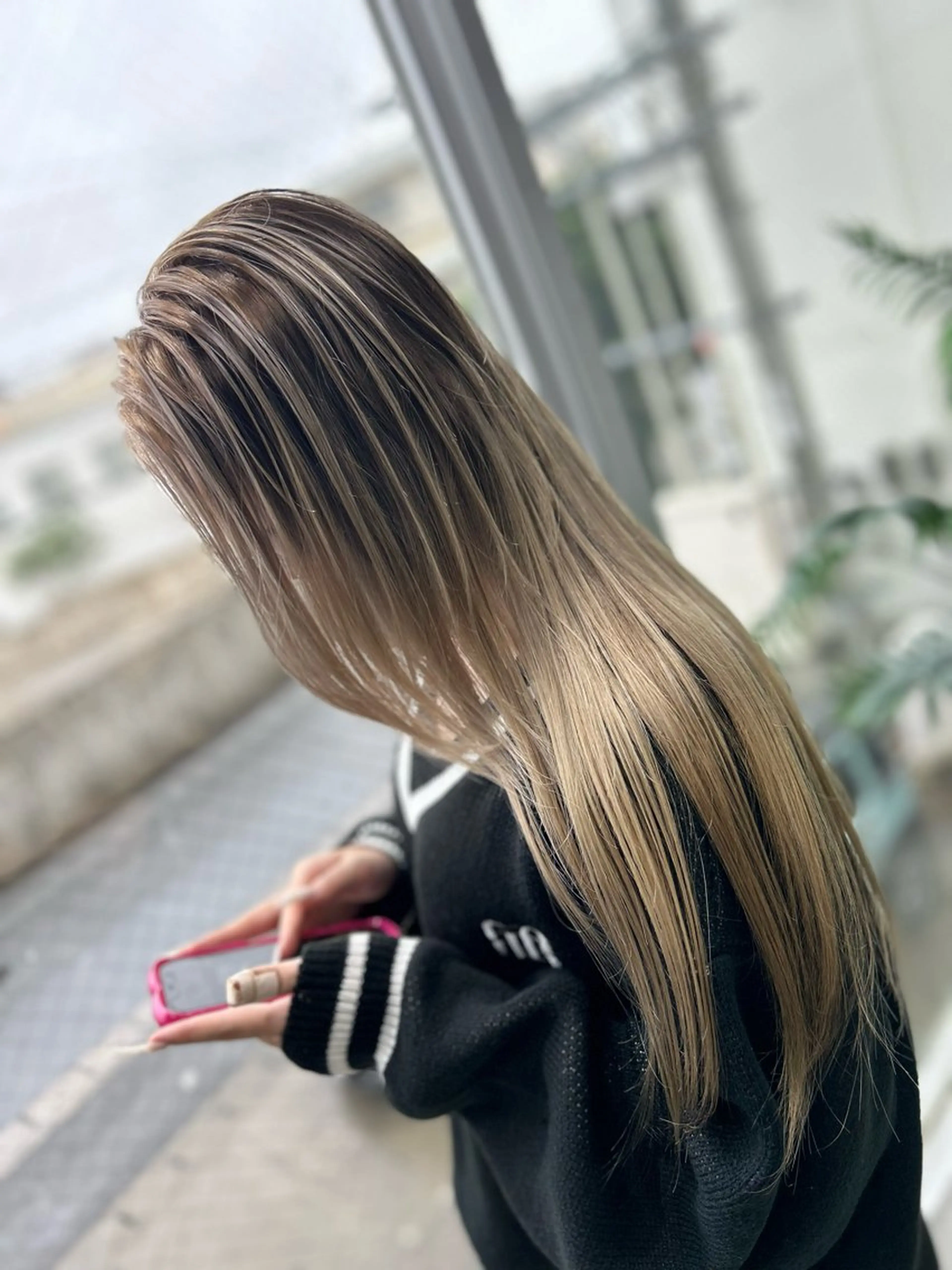 ロング カラー ヘアアレンジ VIM hairおもろまち店のヘアスタイル