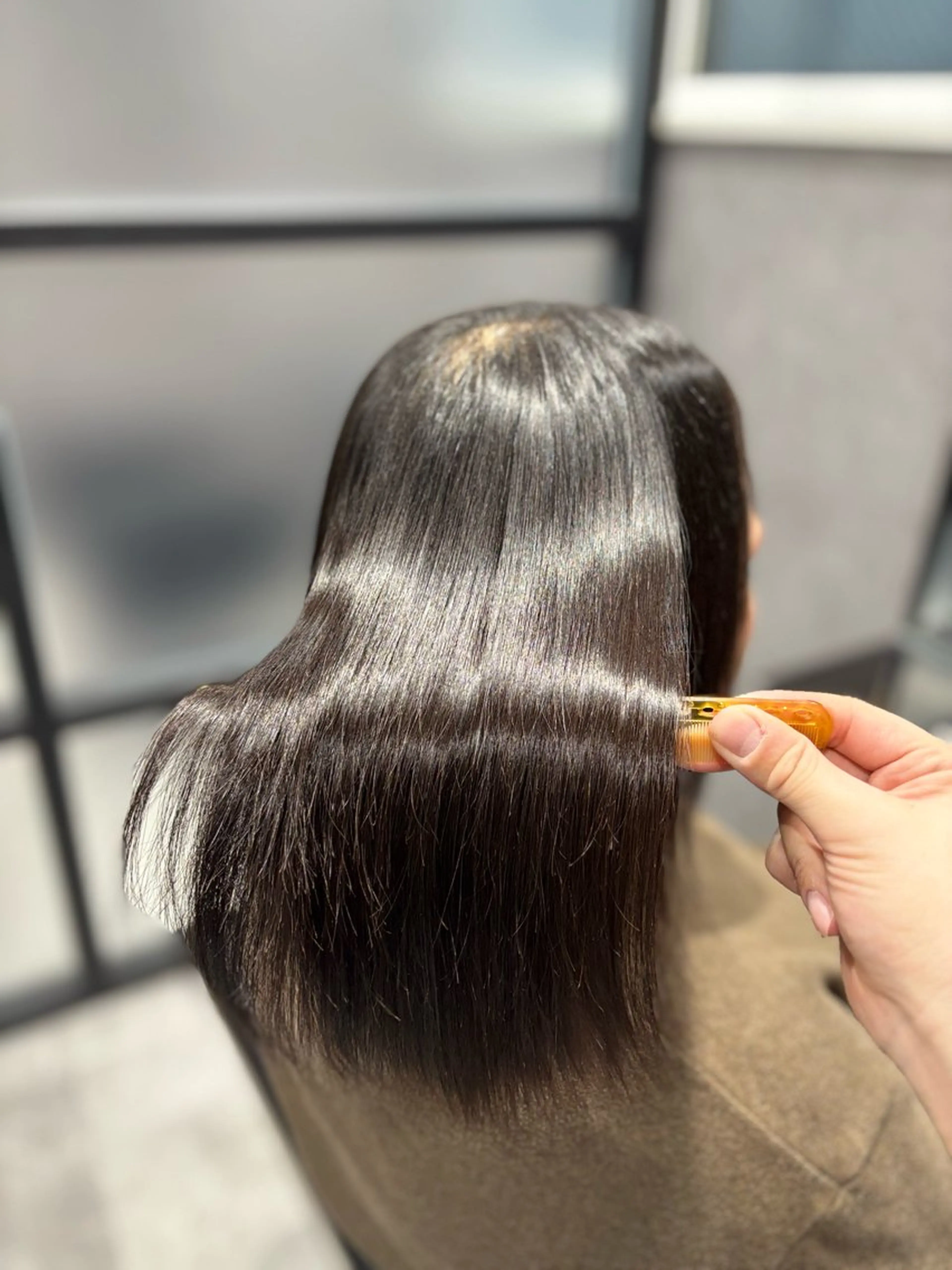 セミロング カット 縮毛矯正 little 小濱彰太のヘアスタイル