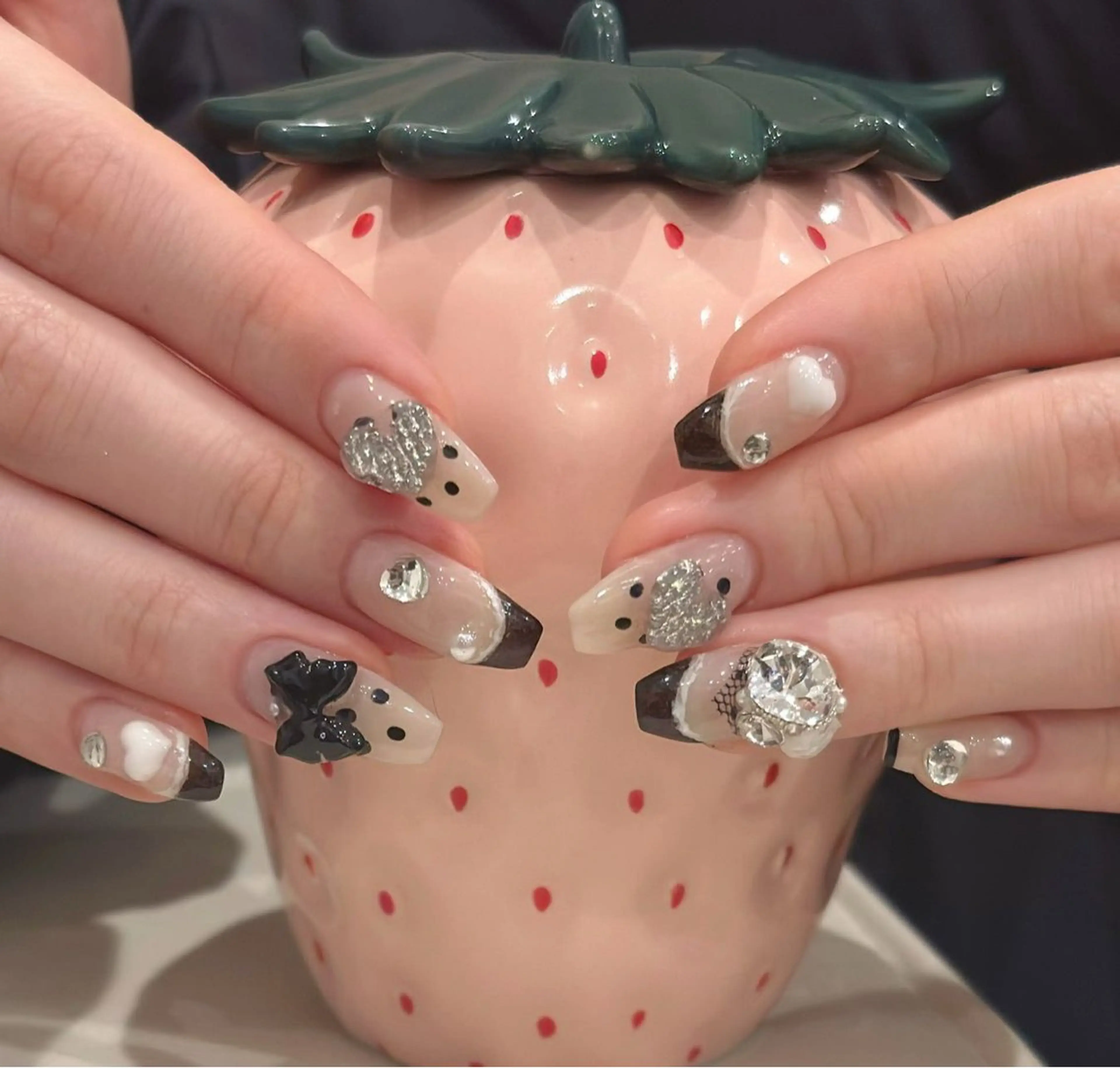 ネイル カジュアル ハート ミラーネイル ニュアンスネイル オフィスネイル その他(ネイル) H&B 楊のネイルデザイン