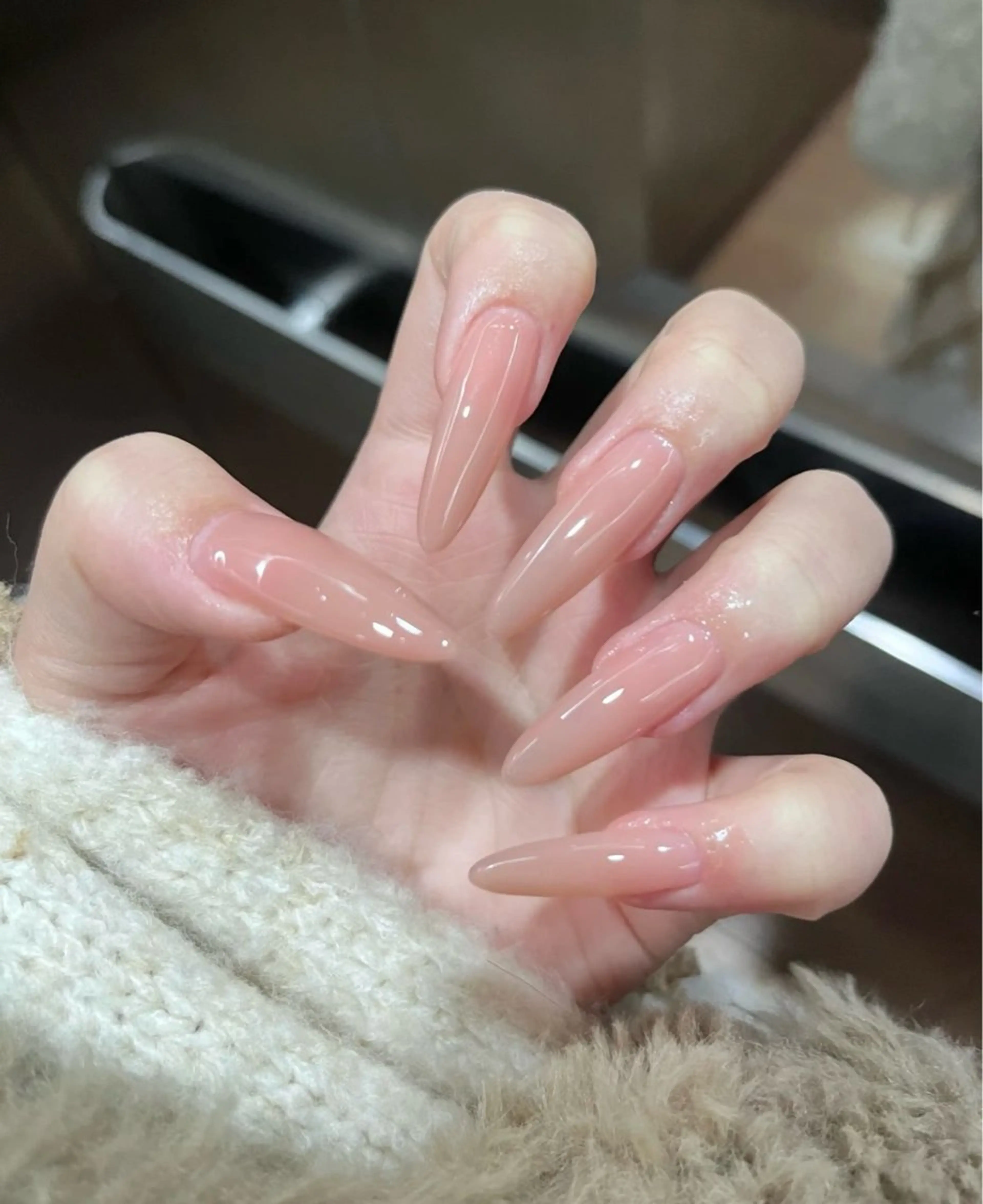 チップ+ ジェル長さだしワンカラーの写真