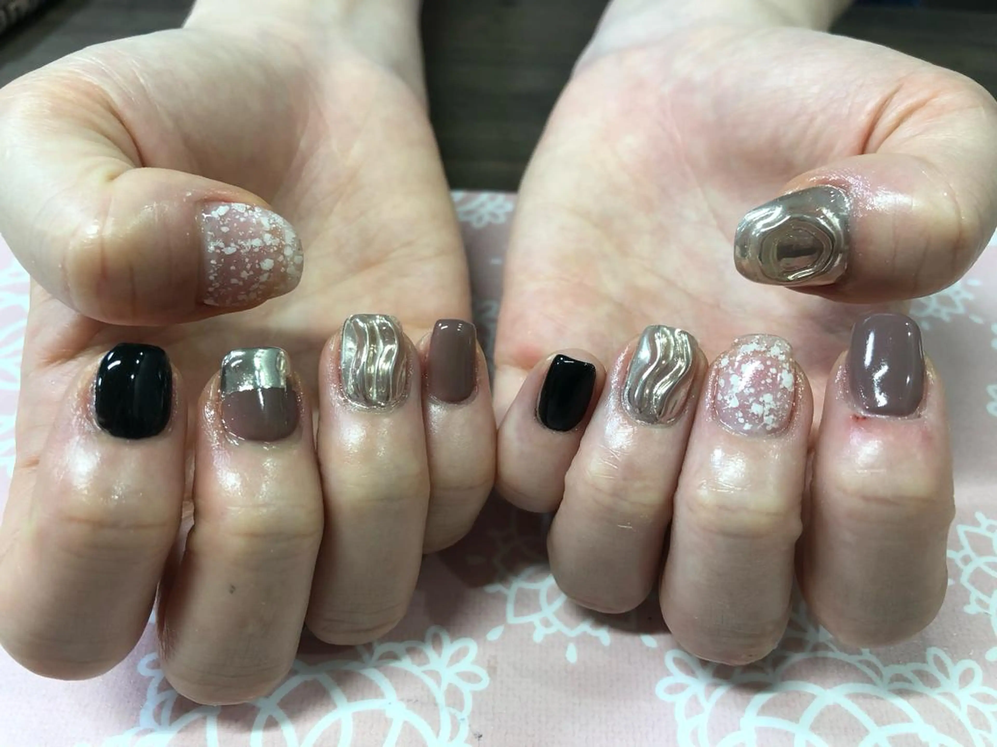 ネイル ハンドネイル 西岡 杏のネイルデザイン