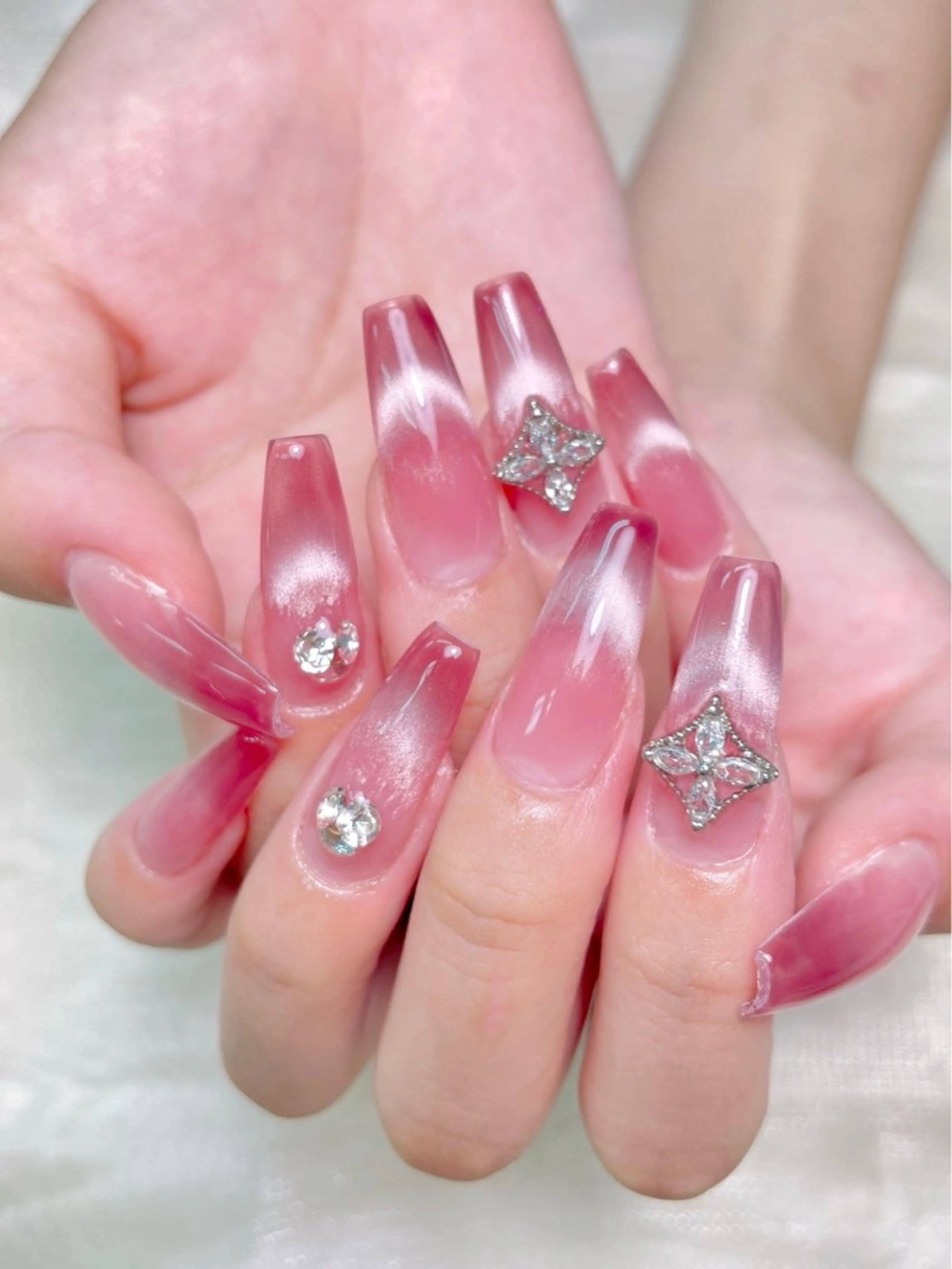ネイル フットネイル lucky nail 歌舞伎町のネイルデザイン