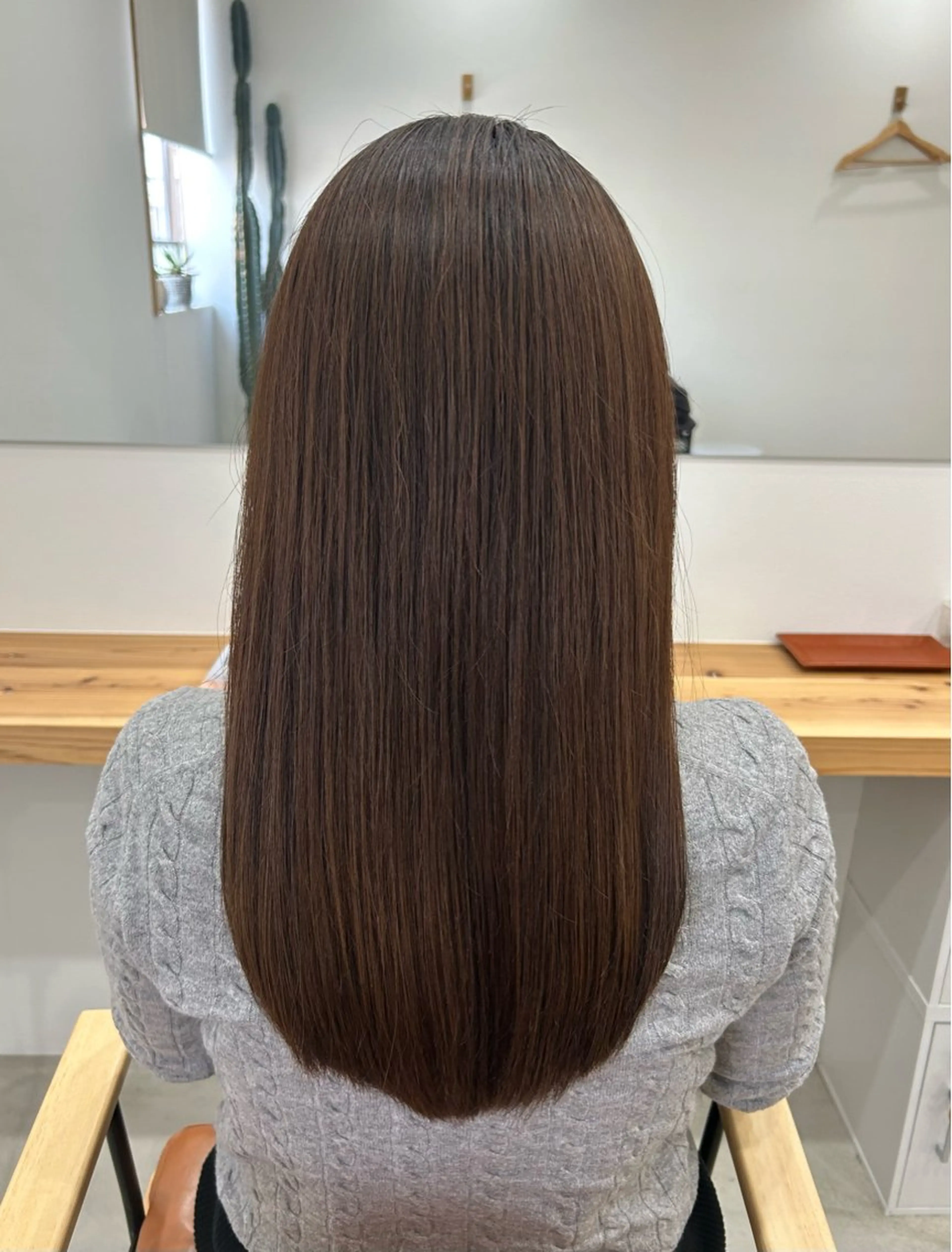 ロング 房野 亜佑美のヘアスタイル