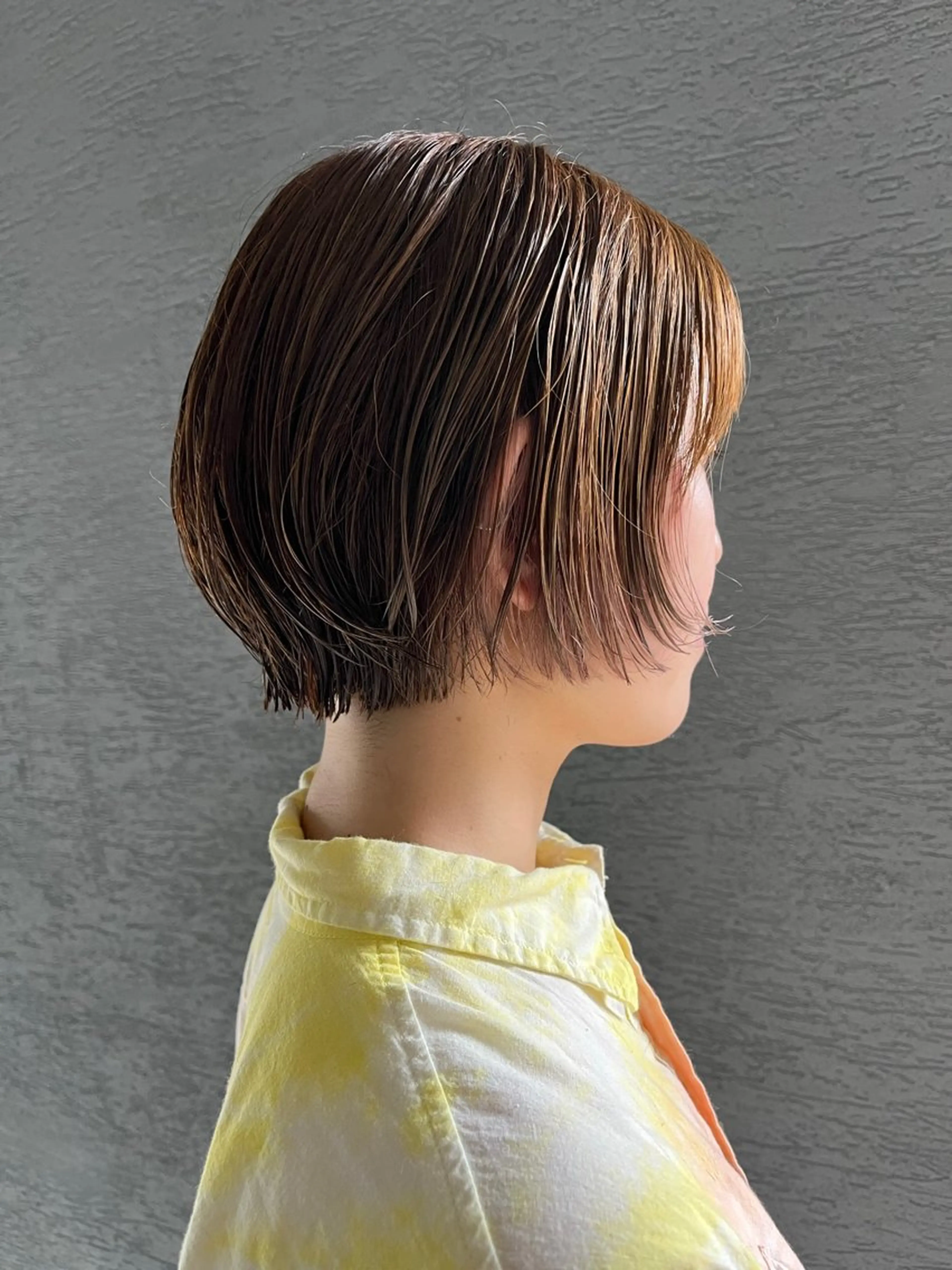 ショート アッシュ ミルクティーブラウン ピンクブラウン レイヤーカット カット ヘアカラー ハイトーンNo.1✨ パーマ✨イマイタツヤのヘアスタイル