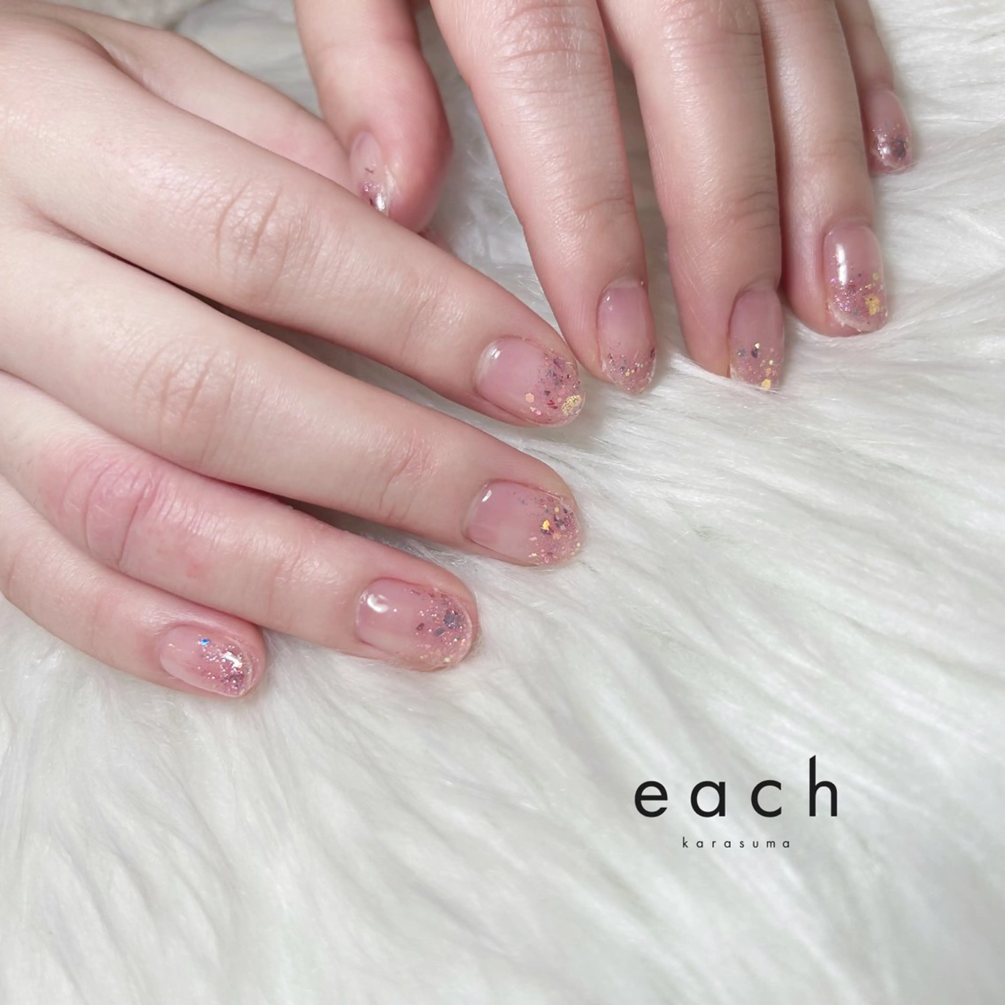 ネイル グラデーション ラメ(グリッター) ラメグラデーション ハンドネイル Lueà Nail Salon所属・𝐋𝐮𝐞𝐚 kanako🕊のネイルデザイン