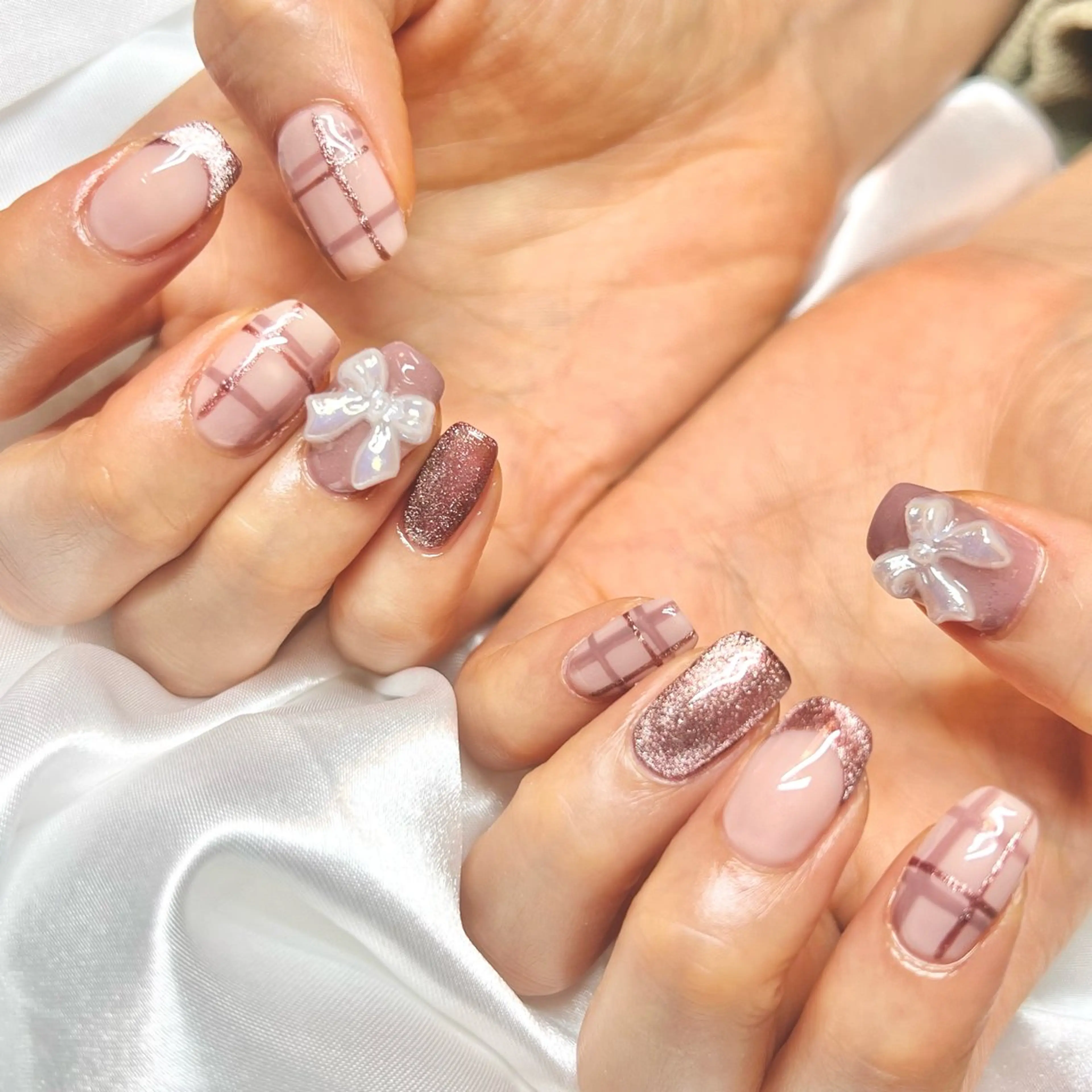 ネイル 長さ出し ジェルネイル マグネットネイル 持ち込み ニュアンスネイル ハンドネイル clover nailのネイルデザイン