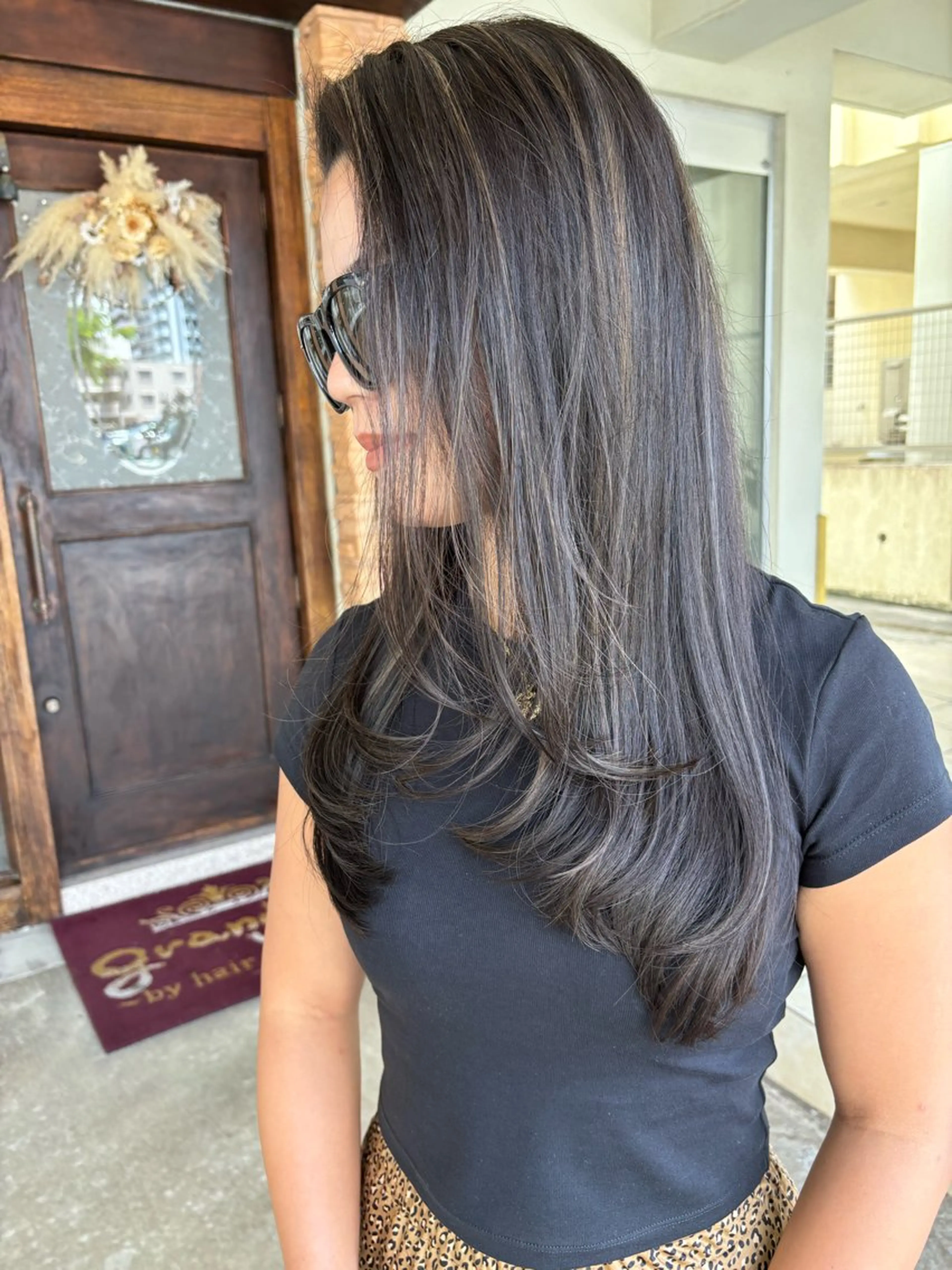 ミディアム カラー ハイライトカラー ハイライト カット ヘアカラー grand juteのヘアスタイル