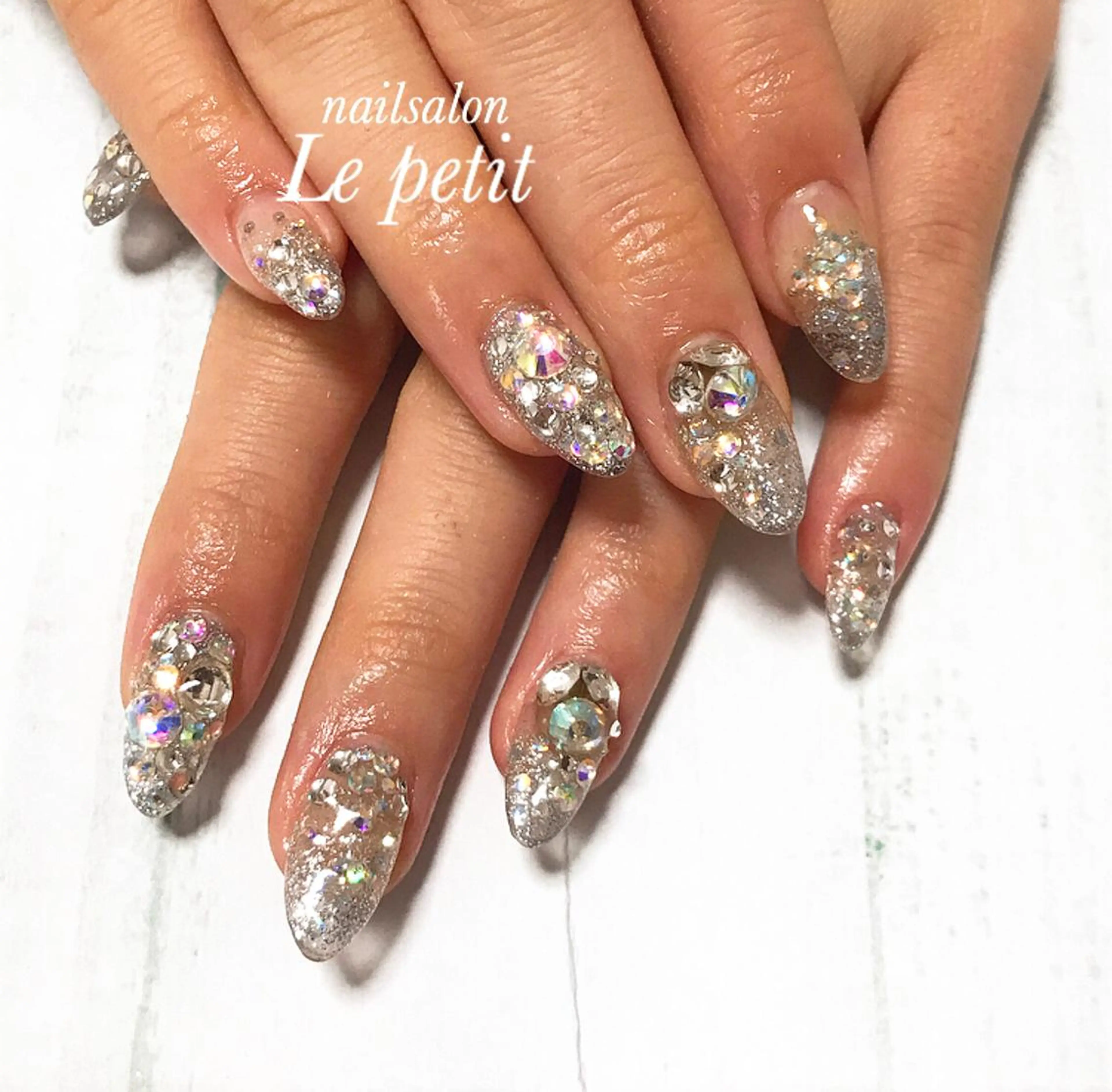 ネイル 石野 広佳のネイルデザイン