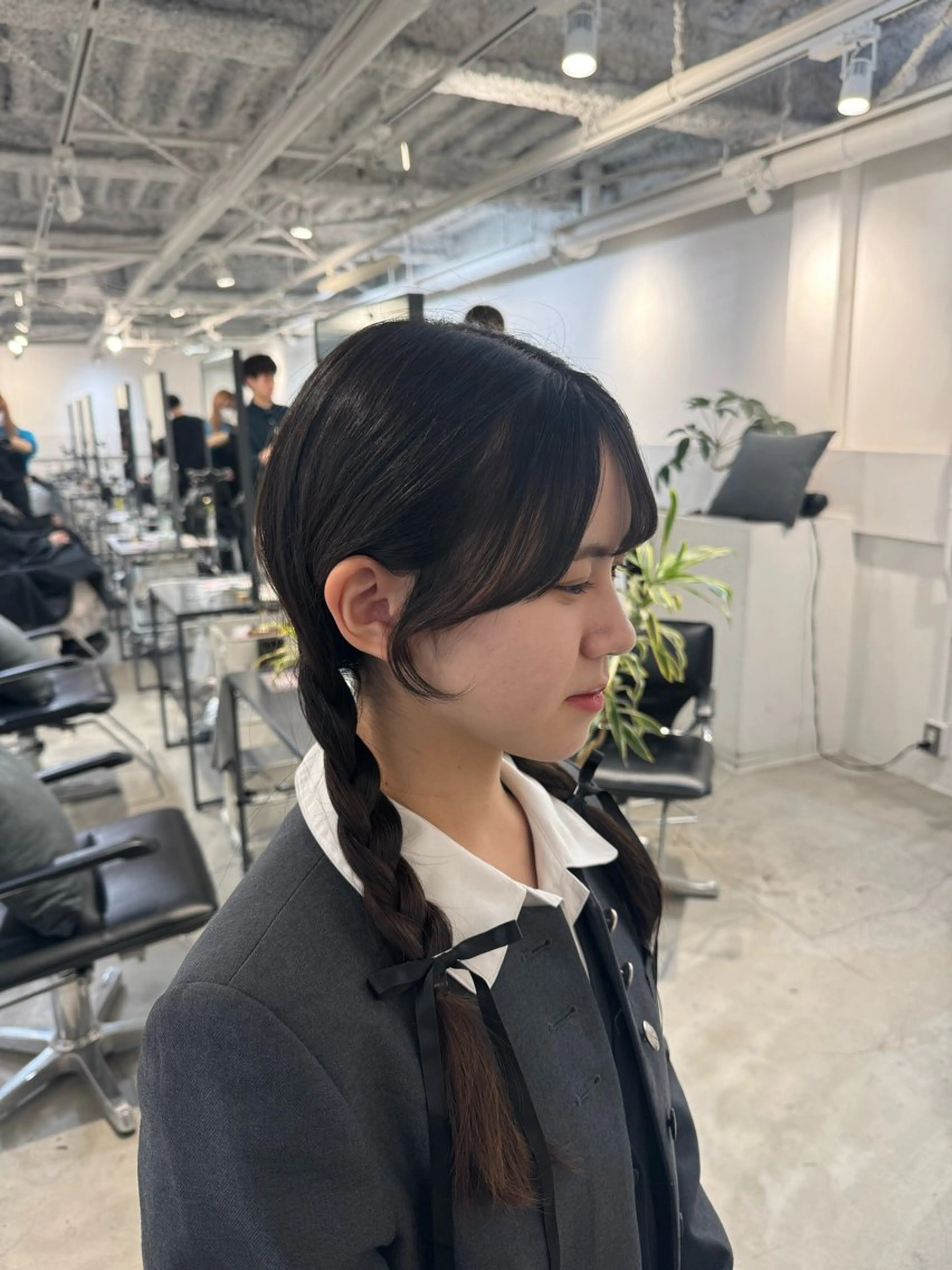 セミロング カット ヘアカラー トリートメント 顔周りcut・ご相談 =新宿しずく🇰🇷のヘアスタイル