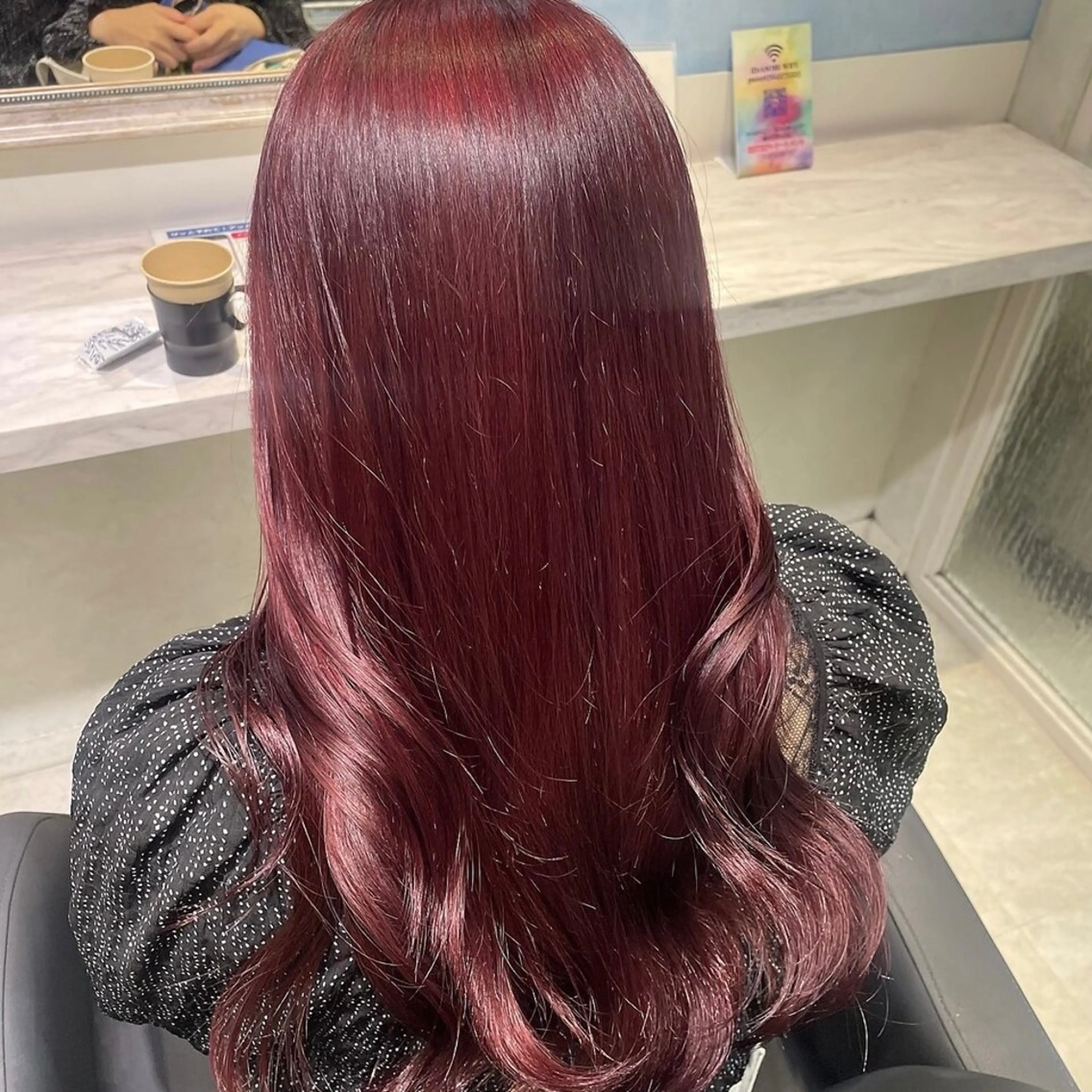 ロング カラー レッドカラー ロング ヘアカラー トリートメント 💖ブリーチ/暖色 𝐘𝐮𝐢💖のヘアスタイル