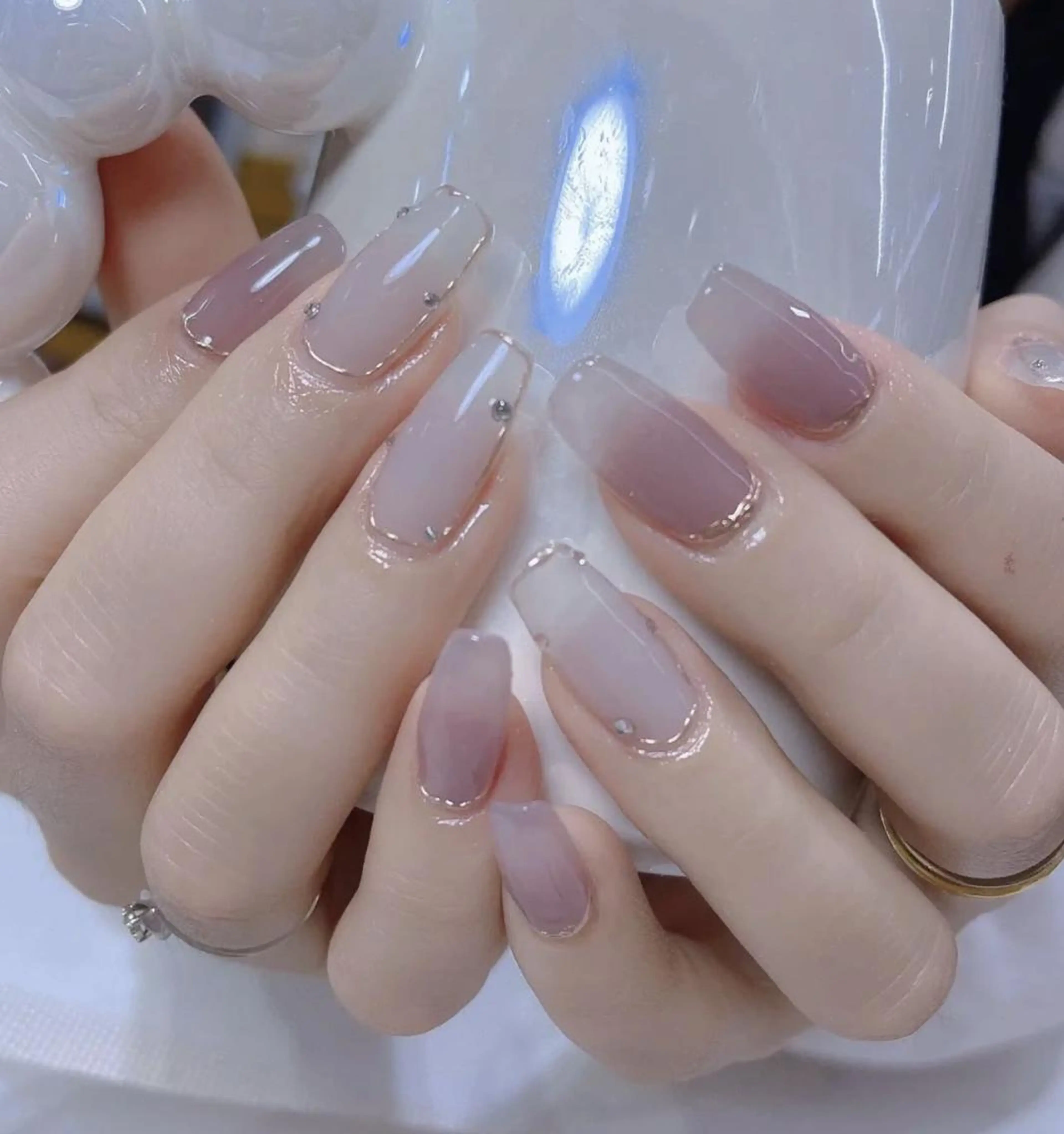 ネイル 長さ出し ネイルチップ Queens momoのネイルデザイン