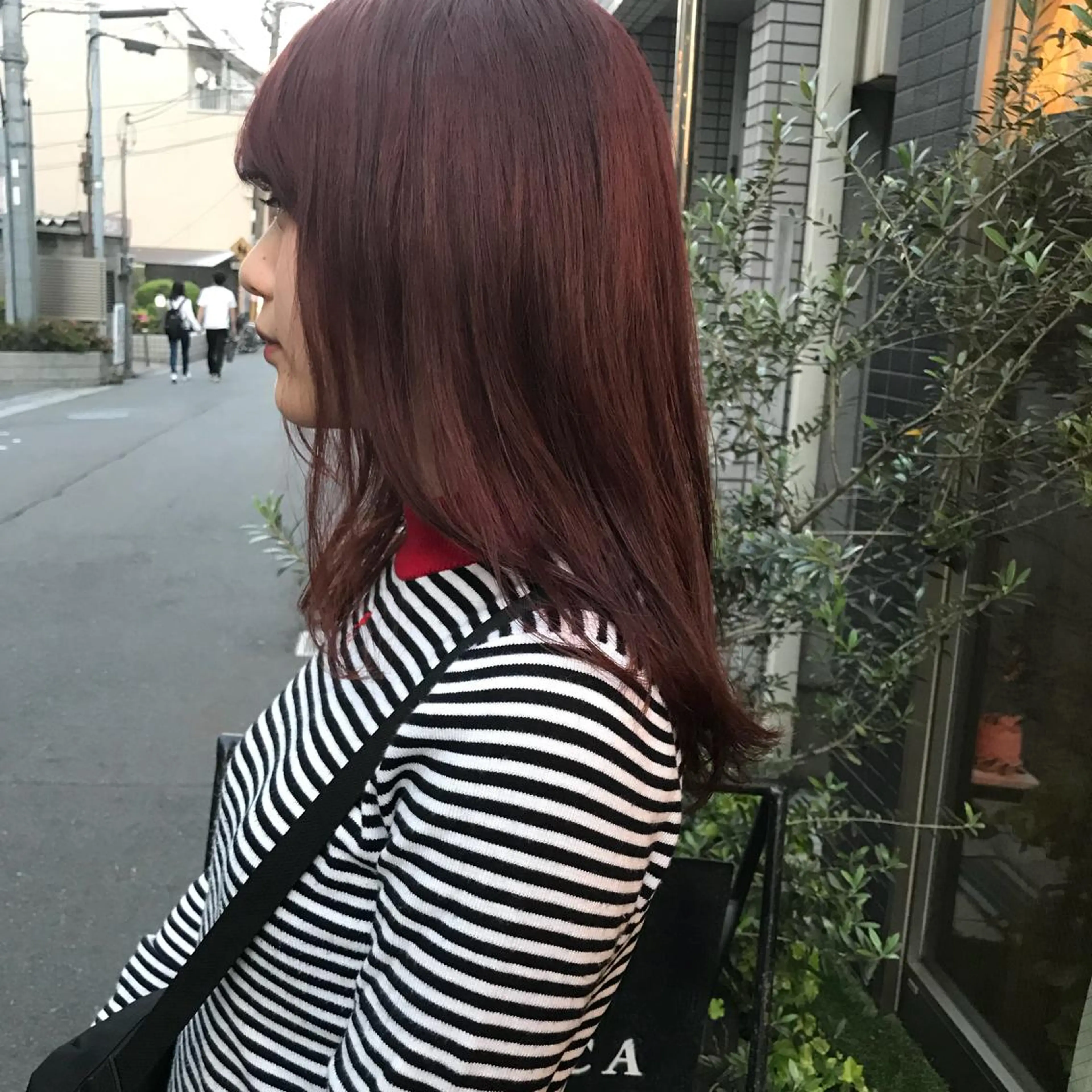 セミロング カラー ピンクカラー ヘアカラー トリートメント レイヤー/顔周り /AKARIのヘアスタイル