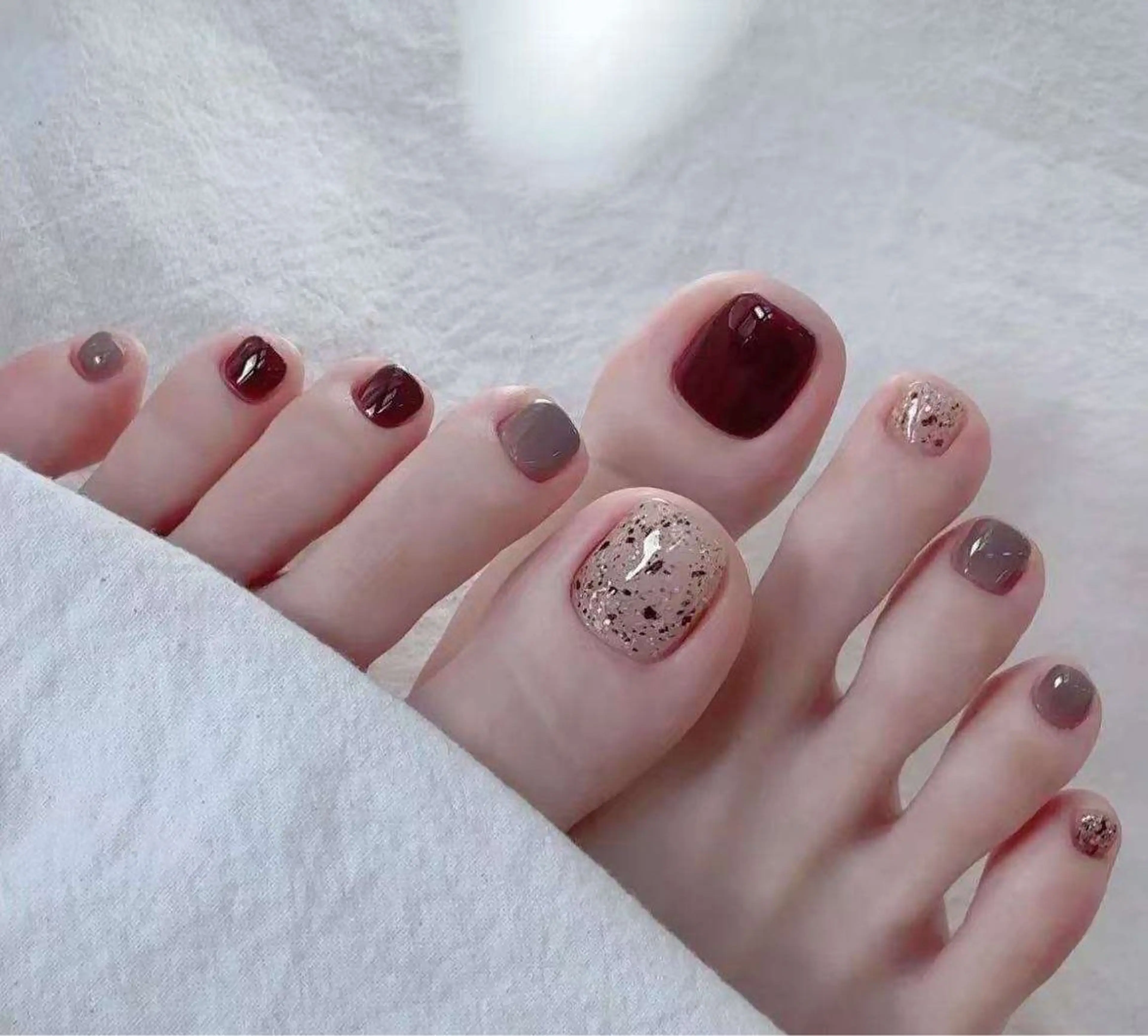 ネイル オーロラネイル フラワーネイル フットネイル フレンチネイル ジェルネイル フットネイル BabyYouMi ねねのネイルデザイン