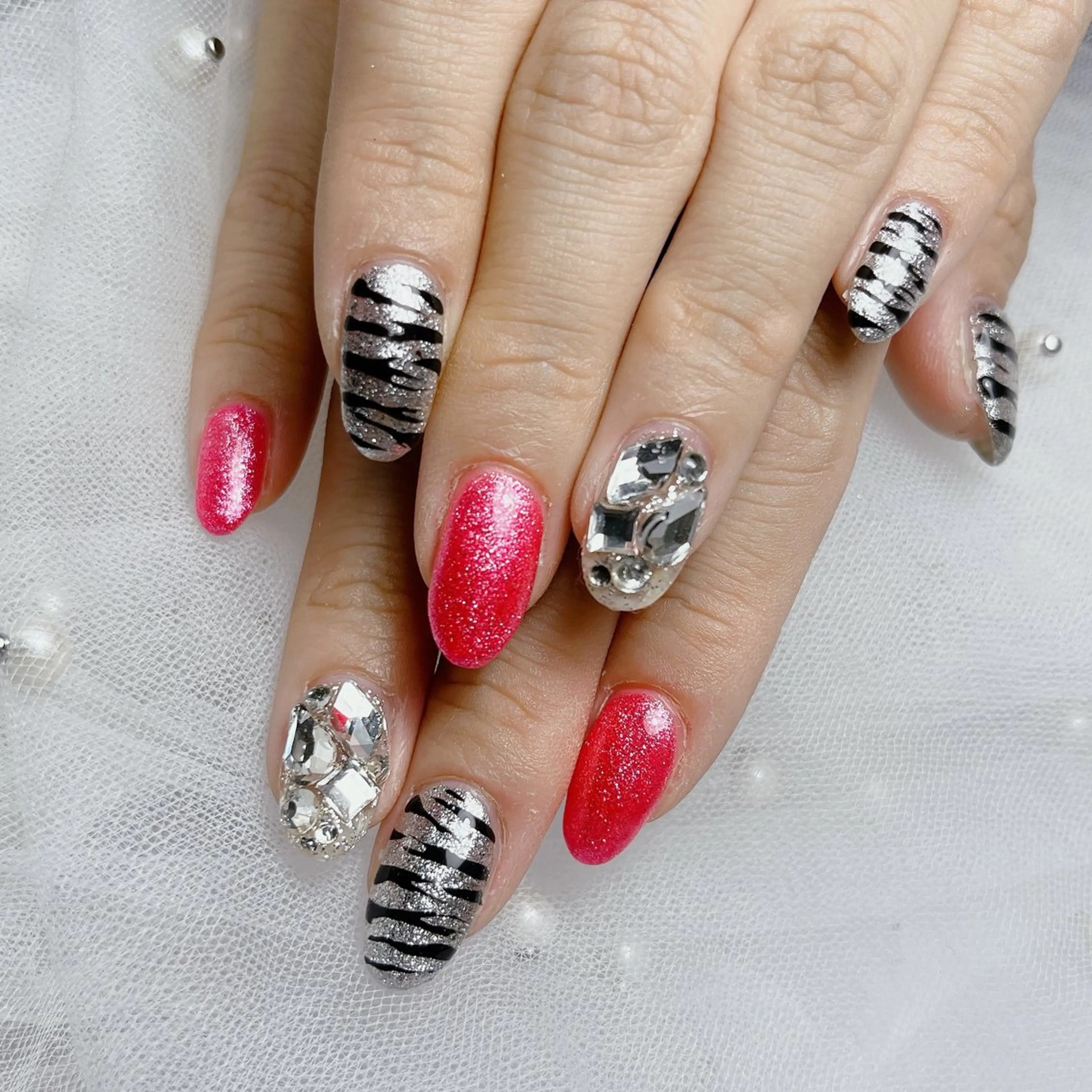 ネイル . JUNのネイルデザイン