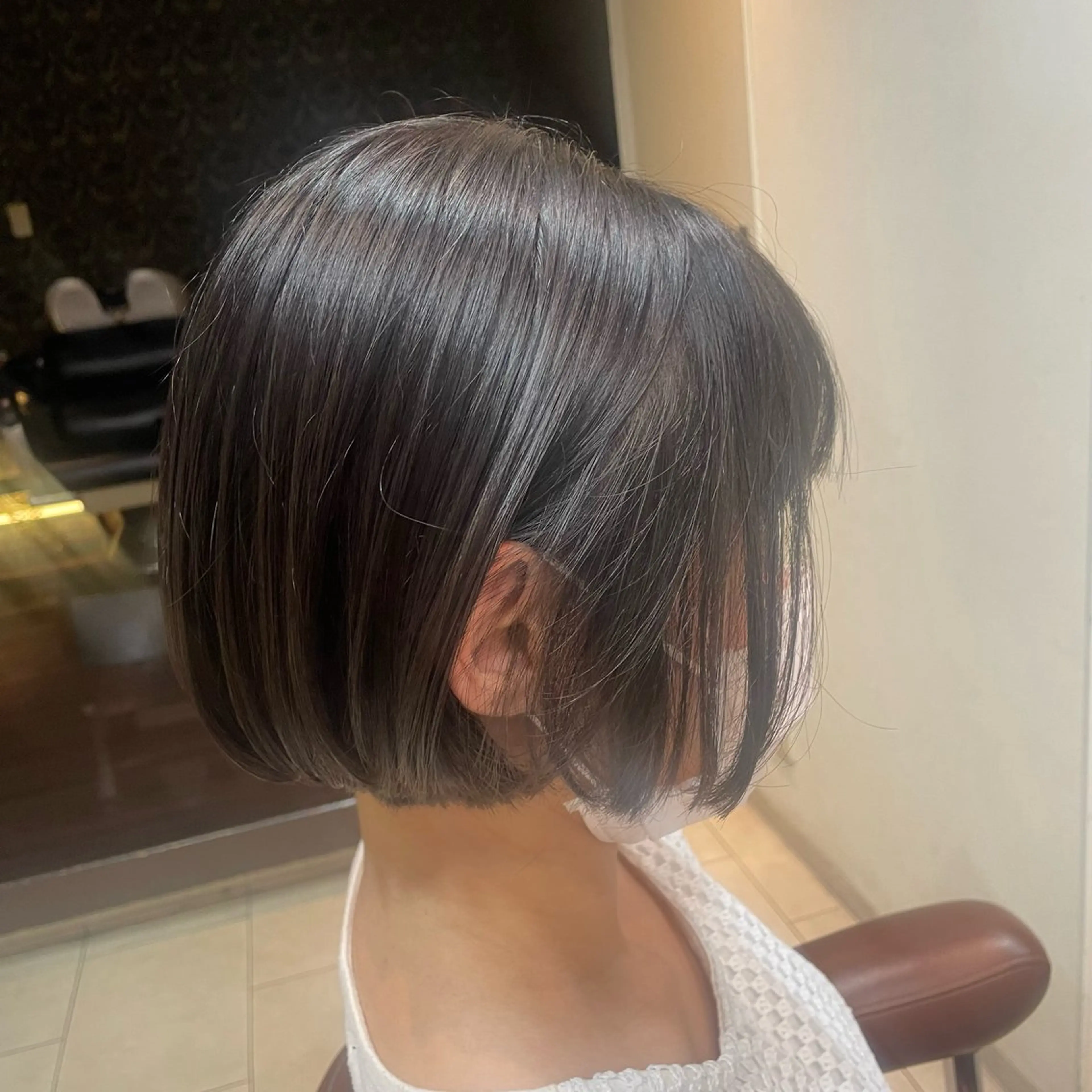 ミディアム 西村 亜弥のヘアスタイル