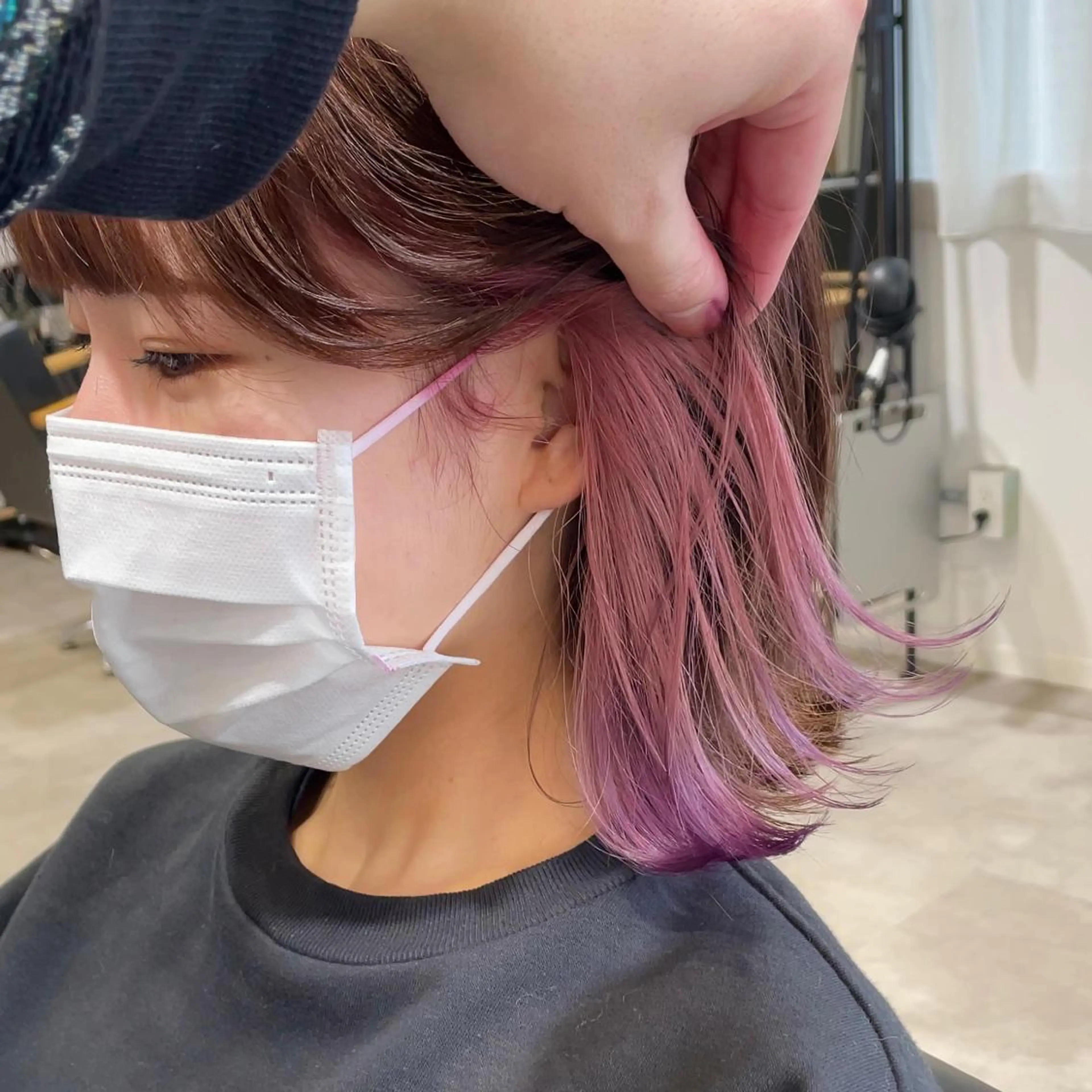 ミディアム カラー 切りっぱなしボブイヤ リングカラー清水隆央のヘアスタイル