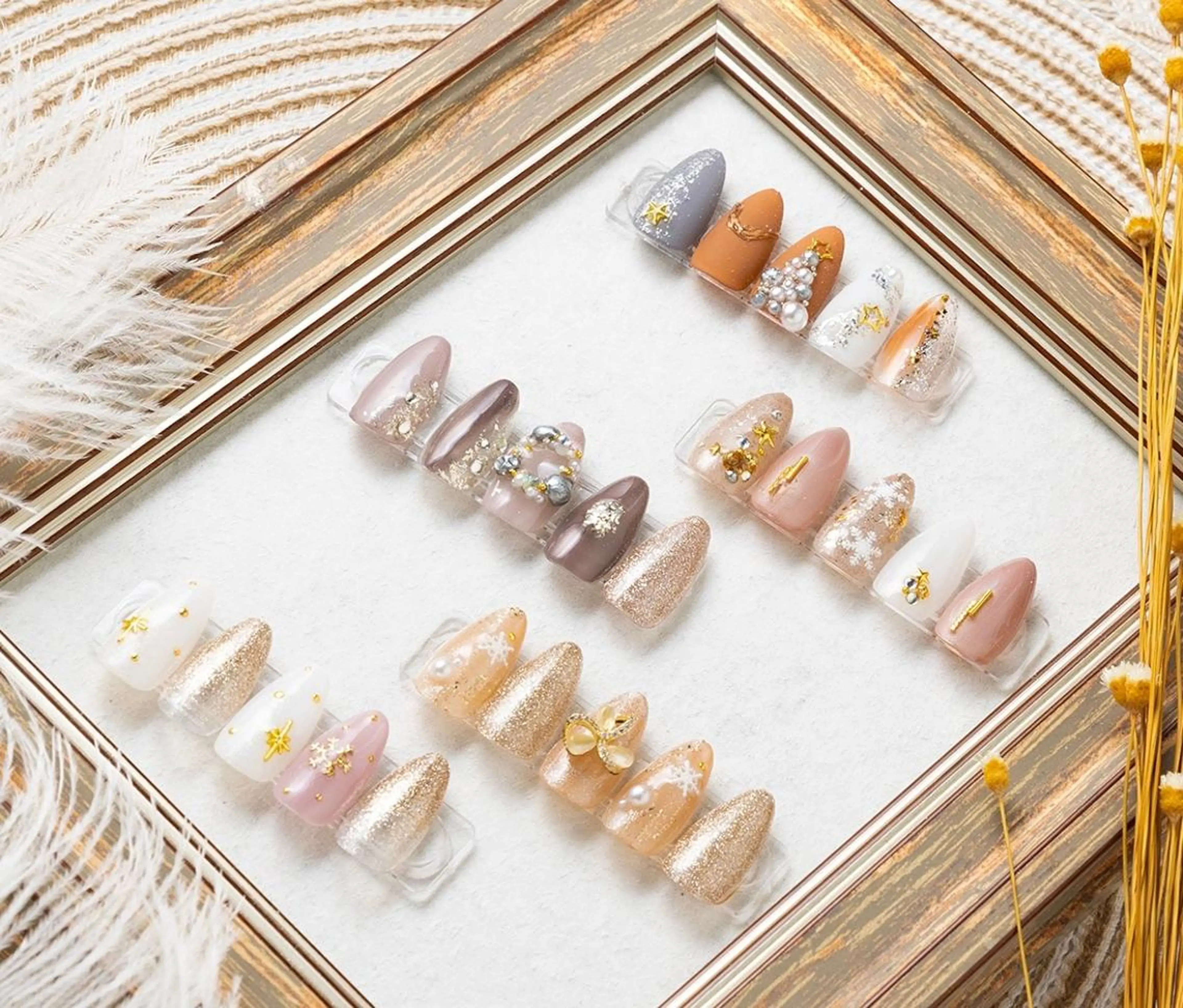 ネイル 冬ネイル クリスマス Romine アイラッシュ&ネイルのマツエク・マツパデザイン