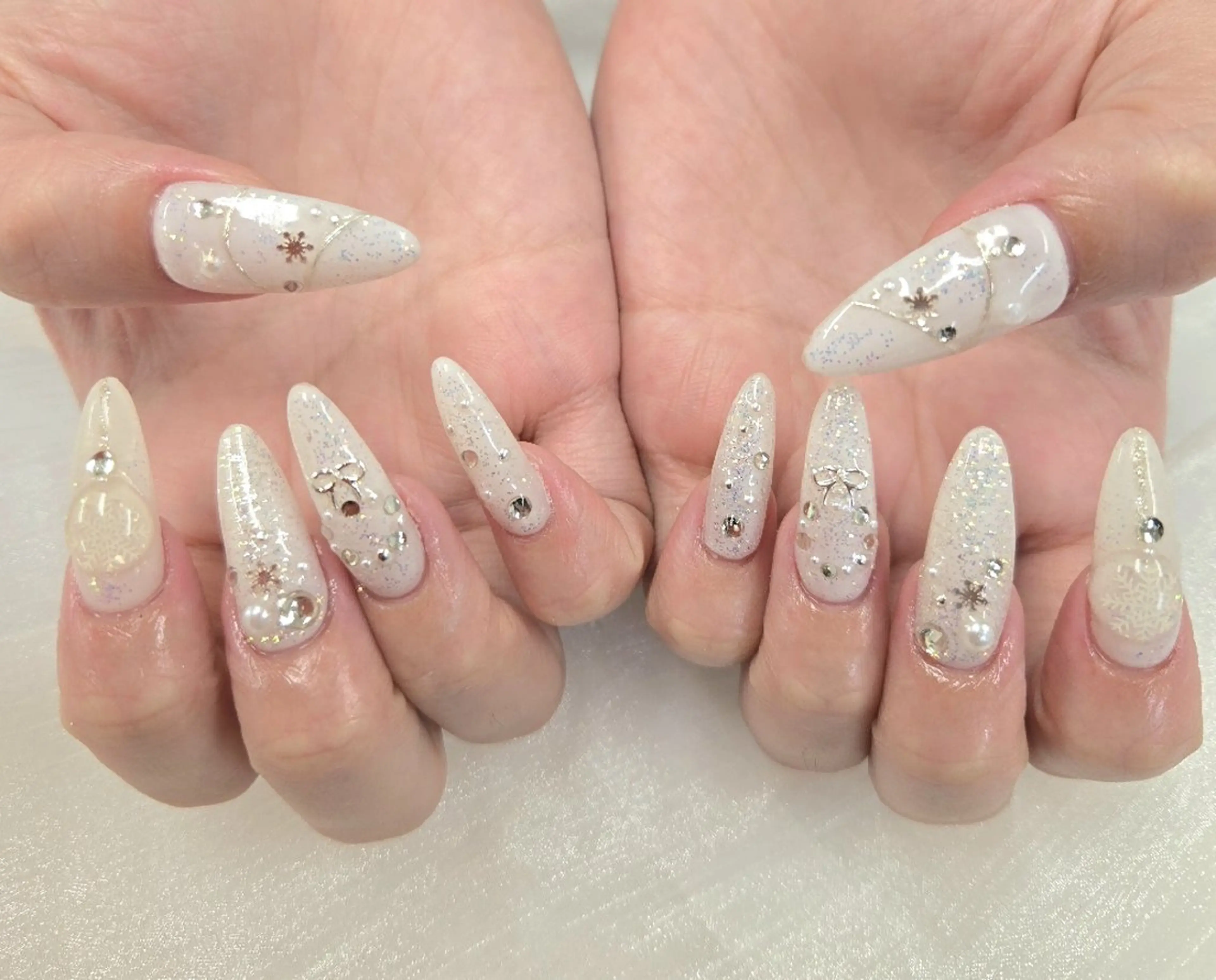 ネイル アートネイル オーロラネイル チークネイル ジェルネイル グラデーション ハンドネイル 河野ちえ (雑誌掲載サロン)のネイルデザイン