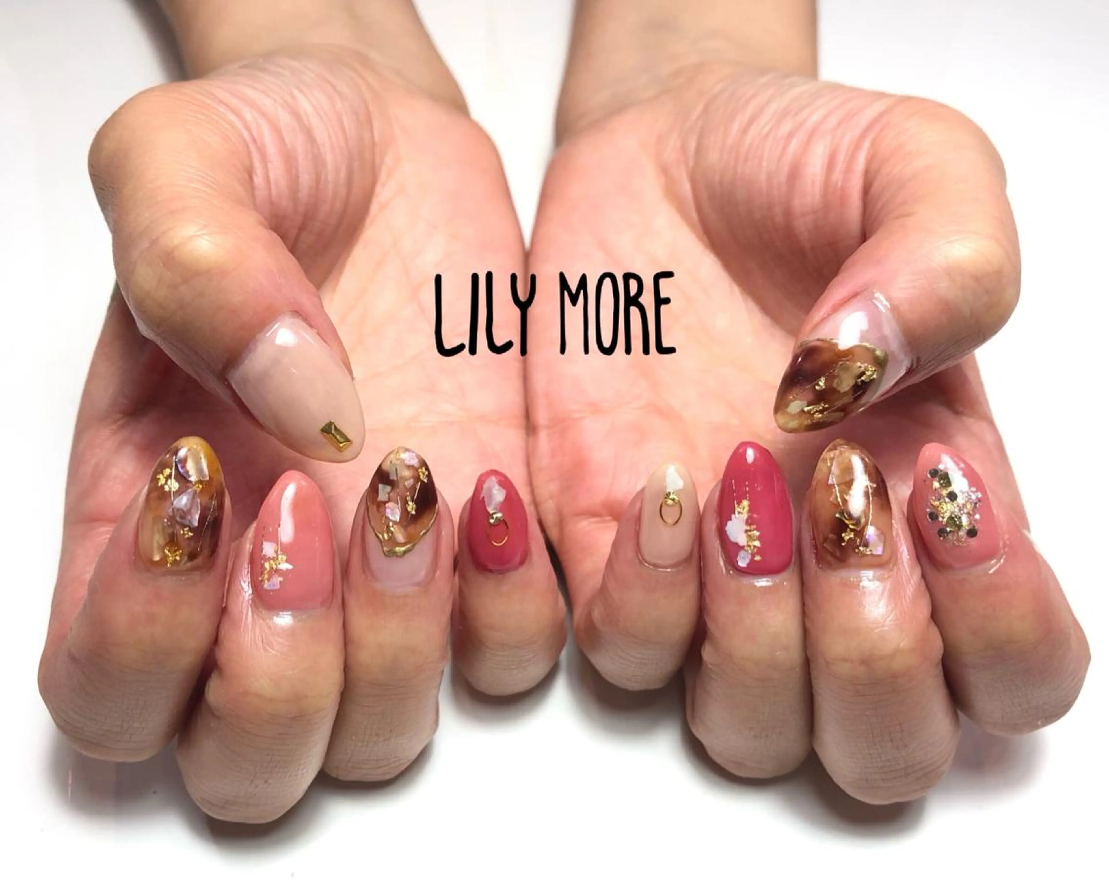 ネイル べっ甲ネイル Lily closetのネイルデザイン