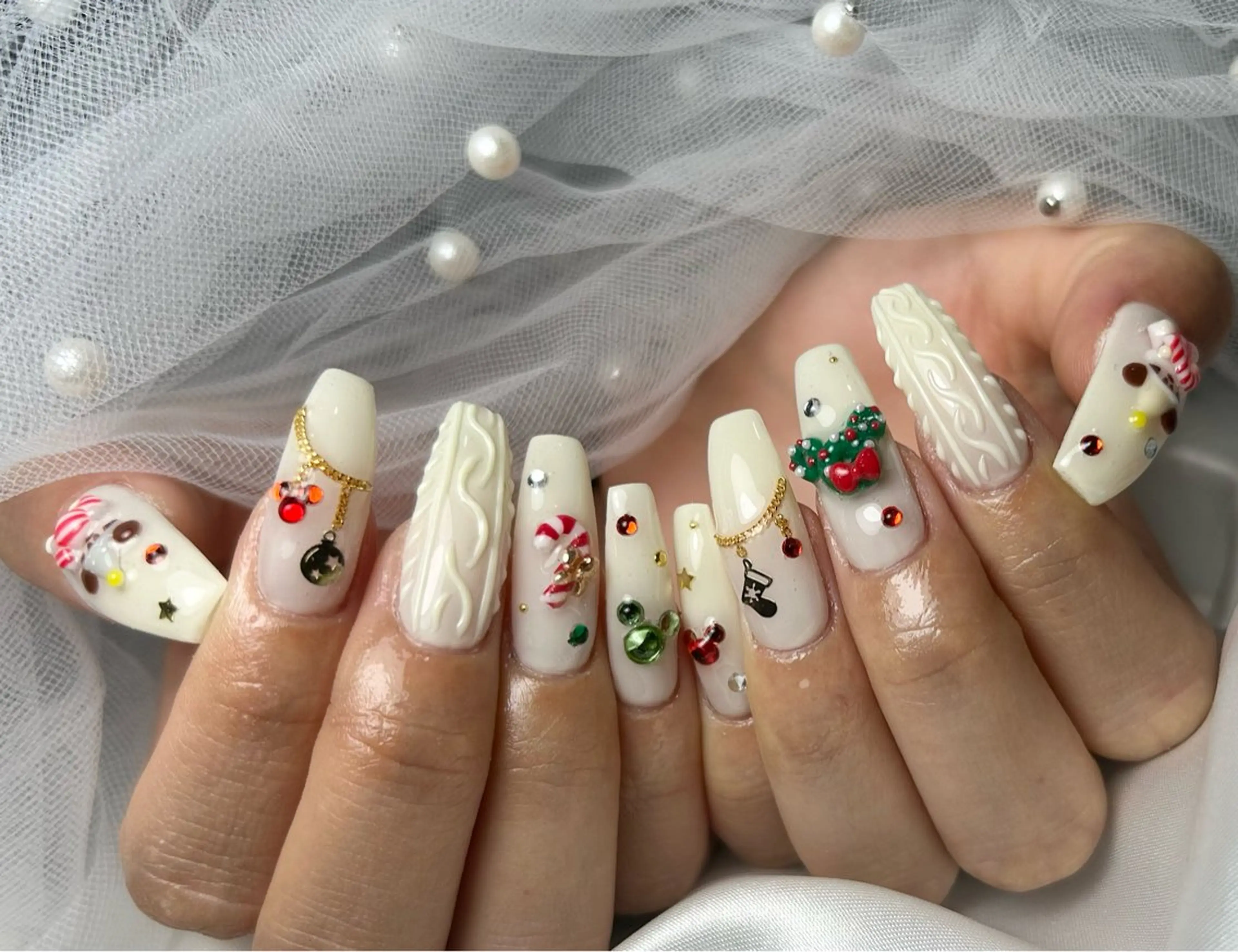 ネイル ハンドネイル フットネイル rea .のネイルデザイン